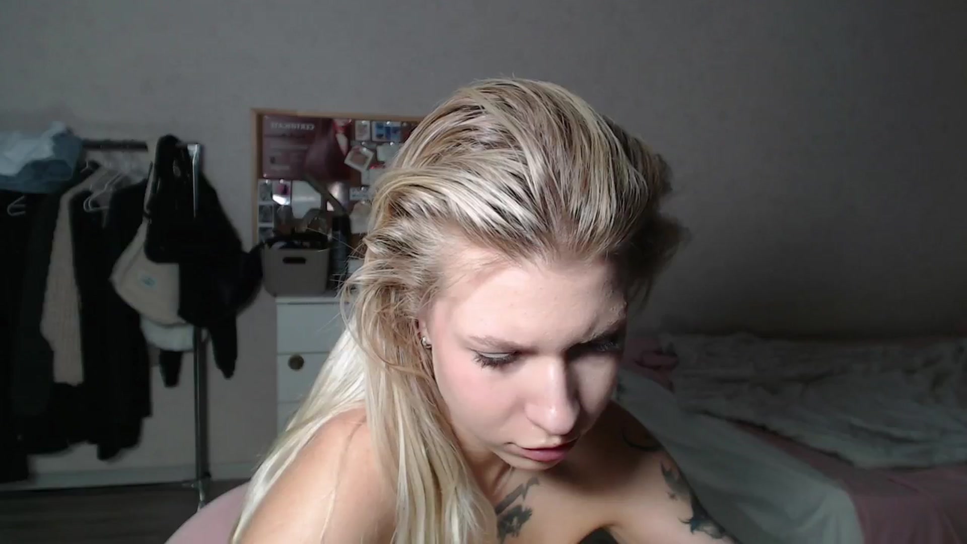 Gallery image thumbnail from Aidra__Foxxx's myfreecams stream on, 07/30/2024, 19:26 image 16 of 20