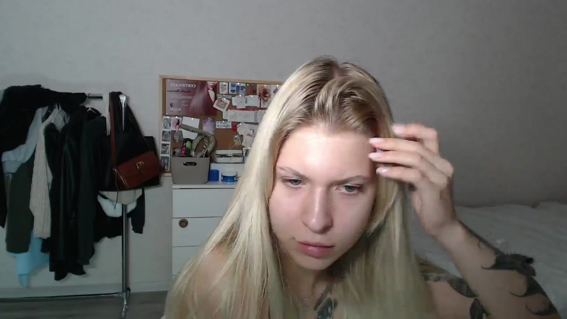 Gallery image thumbnail from Aidra__Foxxx's myfreecams stream on, 08/20/2024, 20:48 image 10 of 20