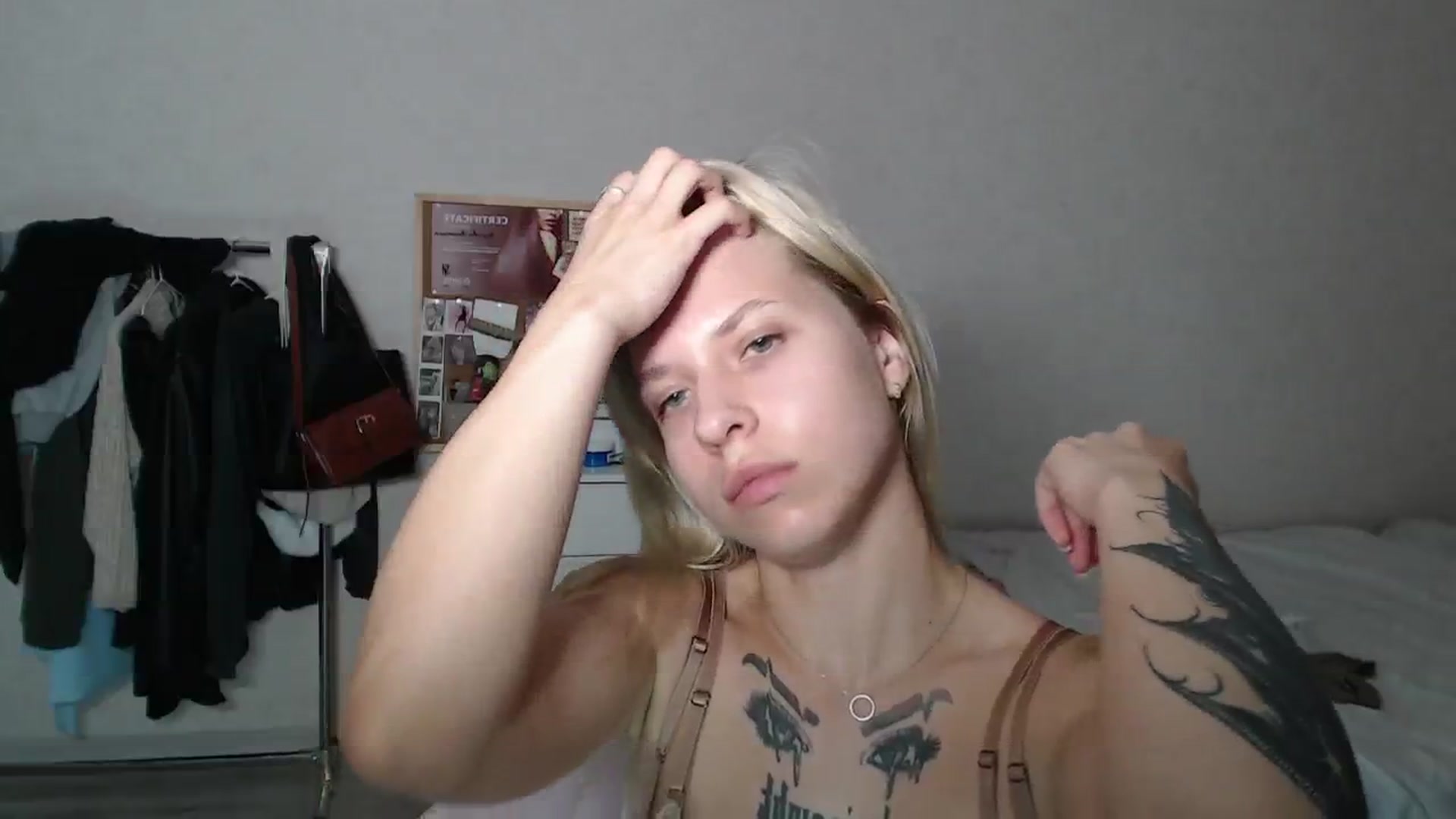 Gallery image thumbnail from Aidra__Foxxx's myfreecams stream on, 08/20/2024, 20:48 image 12 of 20