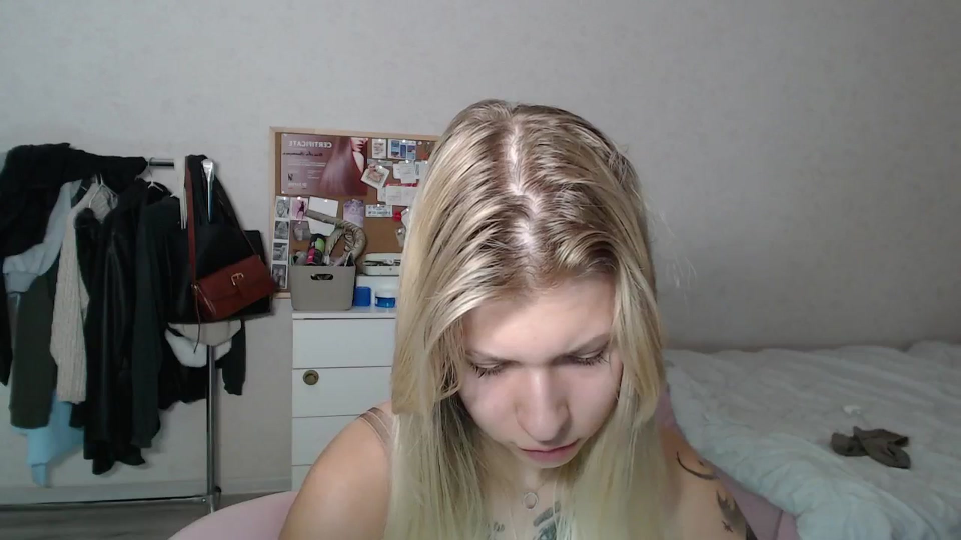 Gallery image thumbnail from Aidra__Foxxx's myfreecams stream on, 08/20/2024, 20:48 image 3 of 20