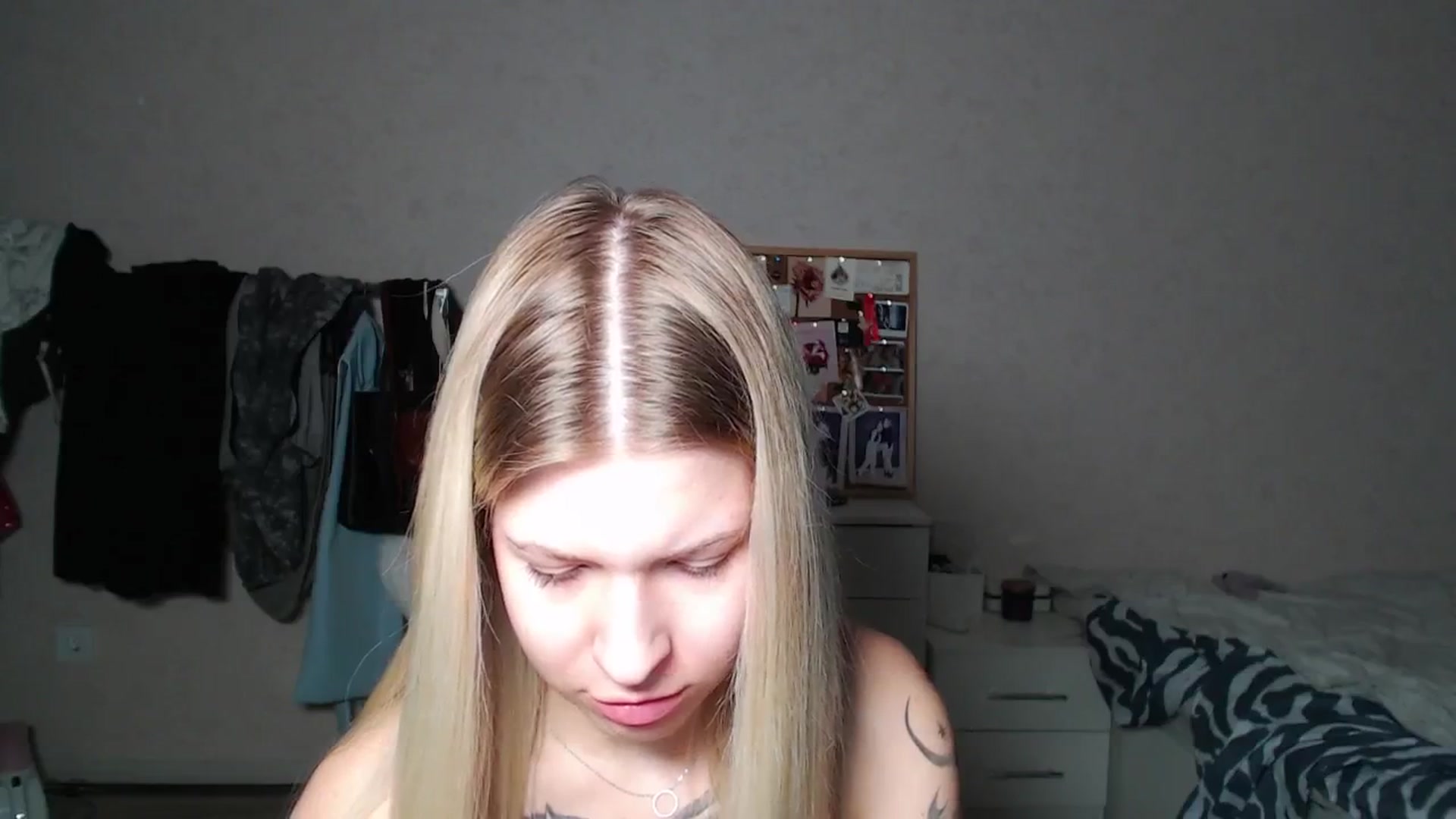Gallery image thumbnail from Aidra__Foxxx's myfreecams stream on, 10/29/2024, 20:17 image 3 of 20