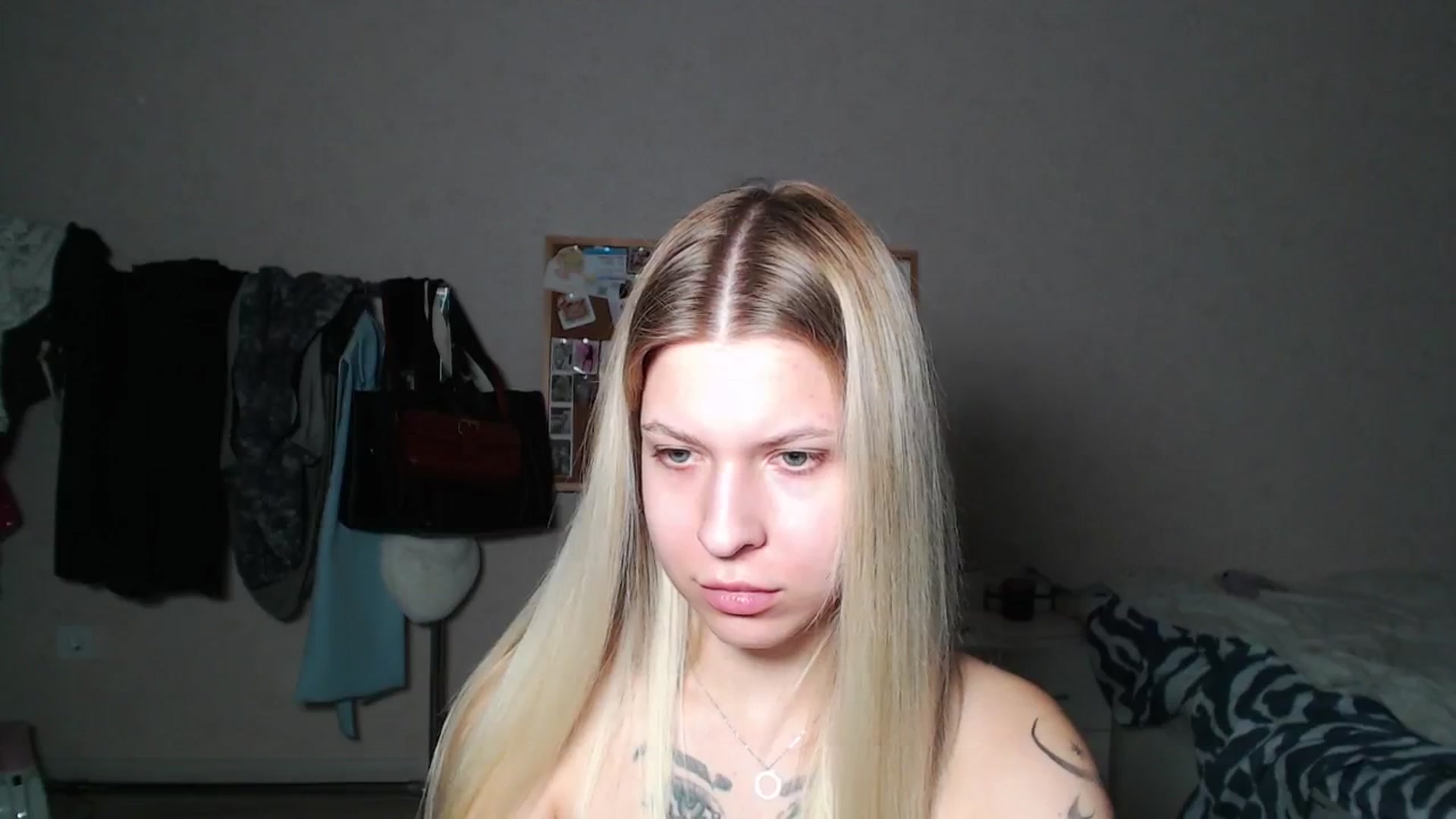 Gallery image thumbnail from Aidra__Foxxx's myfreecams stream on, 10/29/2024, 20:17 image 7 of 20