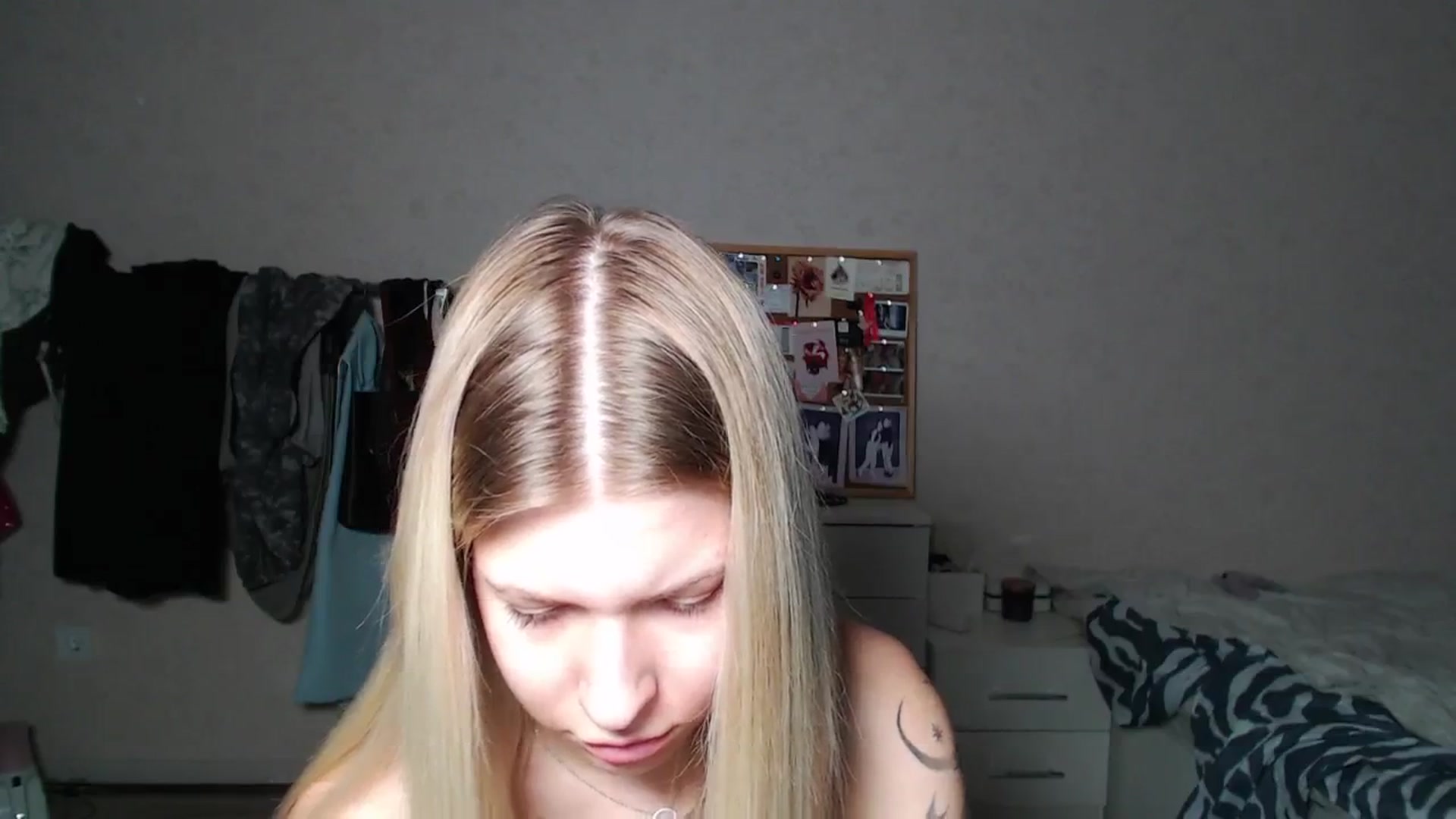 Gallery image thumbnail from Aidra__Foxxx's myfreecams stream on, 10/29/2024, 20:17 image 2 of 20