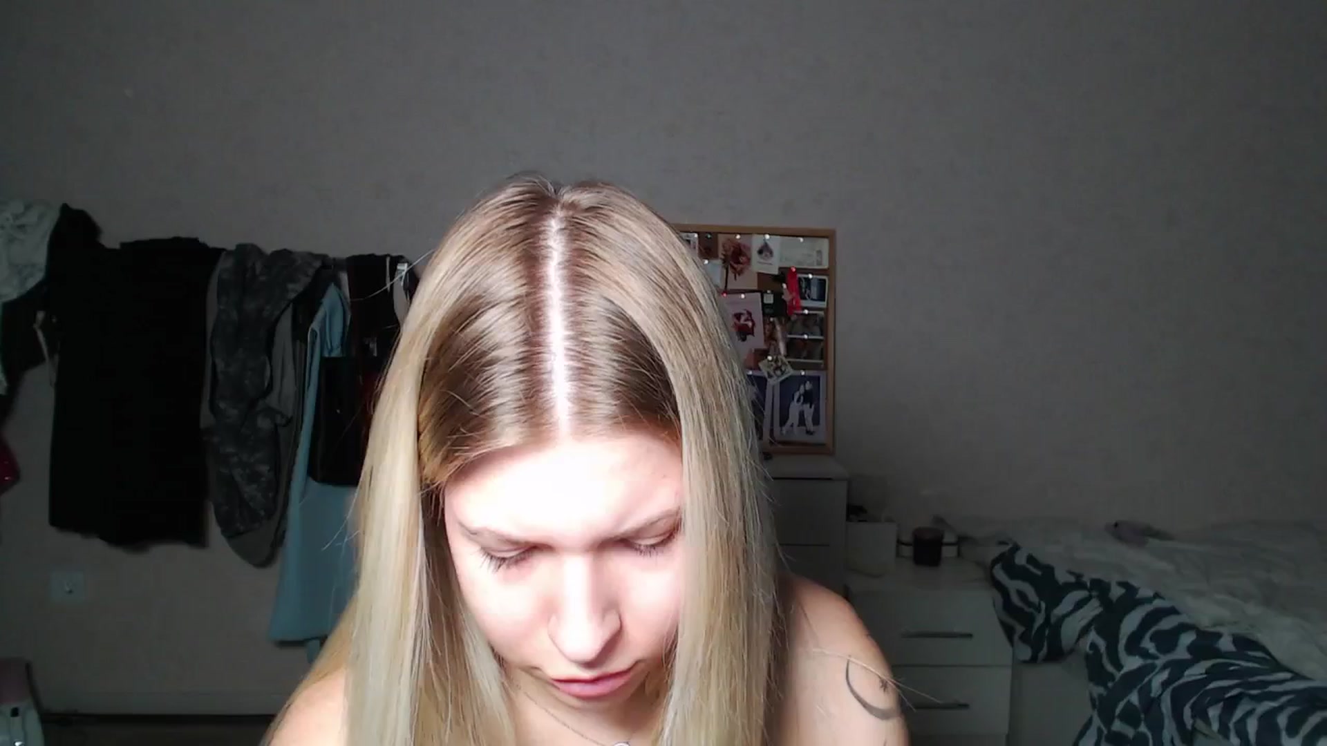 Gallery image thumbnail from Aidra__Foxxx's myfreecams stream on, 10/29/2024, 20:17 image 1 of 20