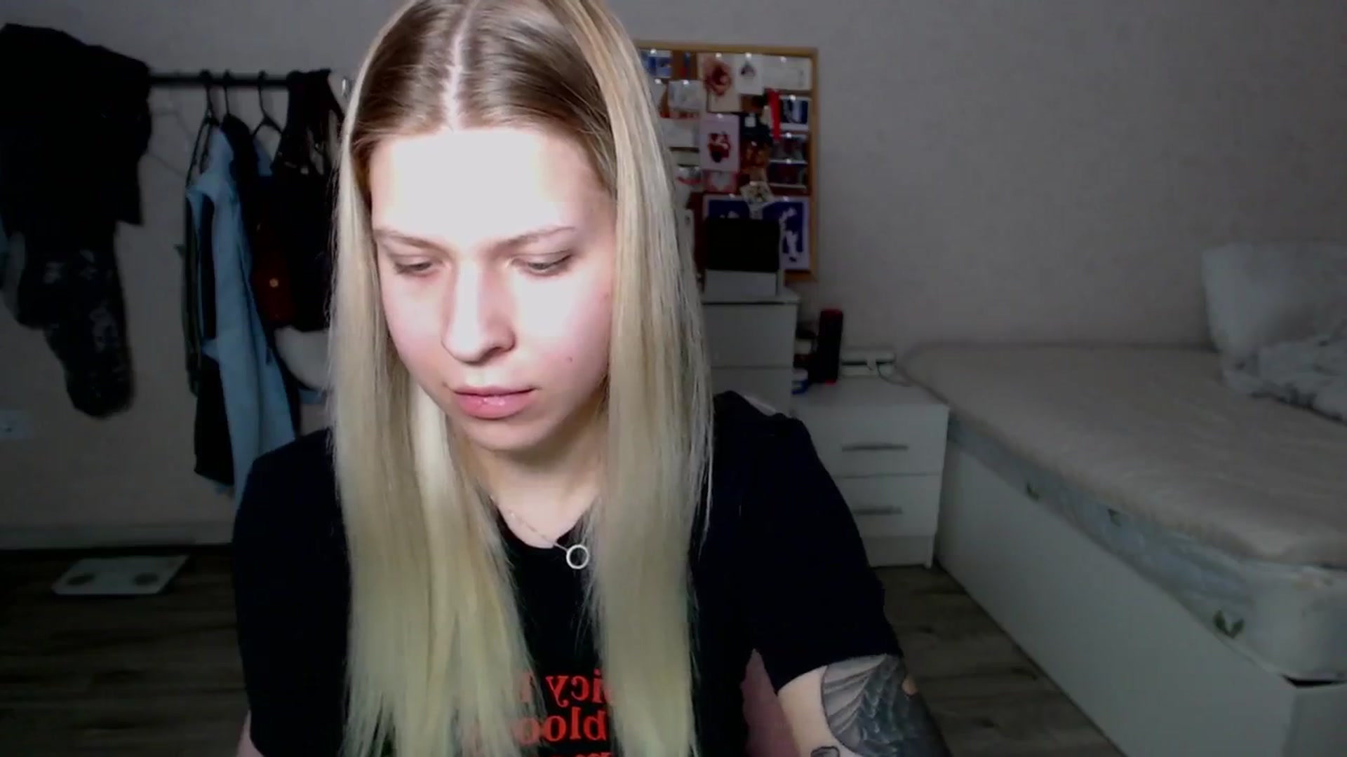 Gallery image thumbnail from Aidra__Foxxx's myfreecams stream on, 11/26/2024, 19:03 image 11 of 20