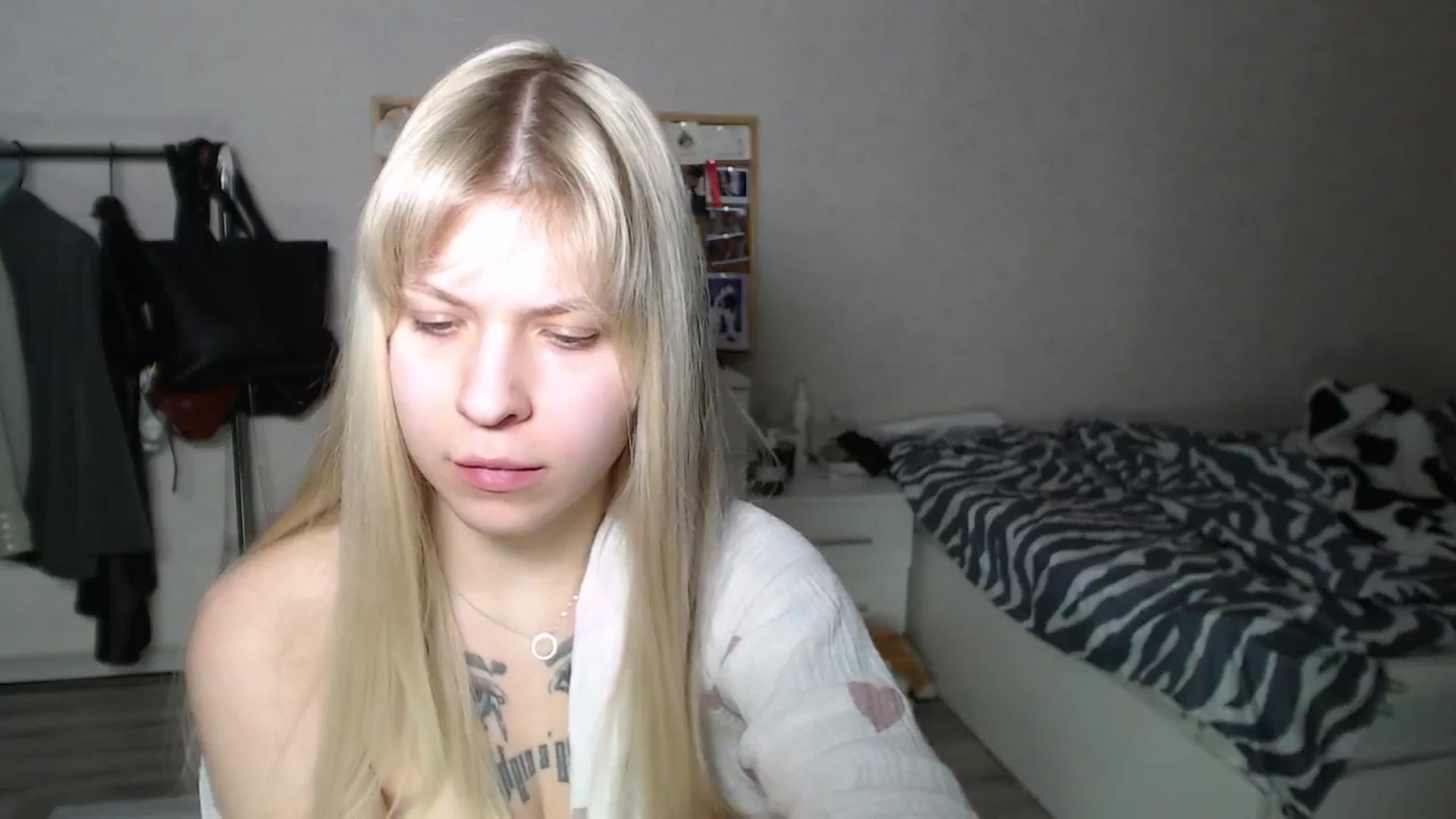 Gallery image thumbnail from Aidra__Foxxx's myfreecams stream on, 02/16/2025, 20:48 image 19 of 20