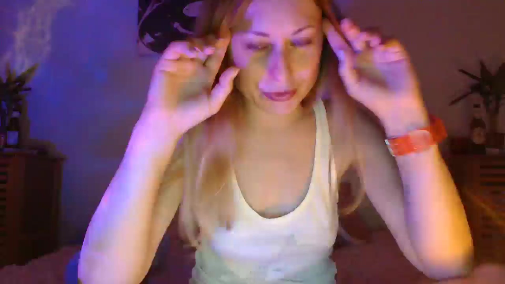 Gallery image thumbnail from Aiko111's myfreecams stream on, 06/13/2025, 21:17 image 14 of 20
