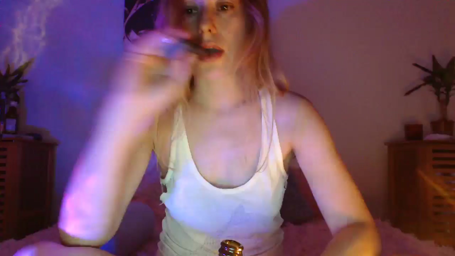 Gallery image thumbnail from Aiko111's myfreecams stream on, 06/13/2025, 21:17 image 16 of 20
