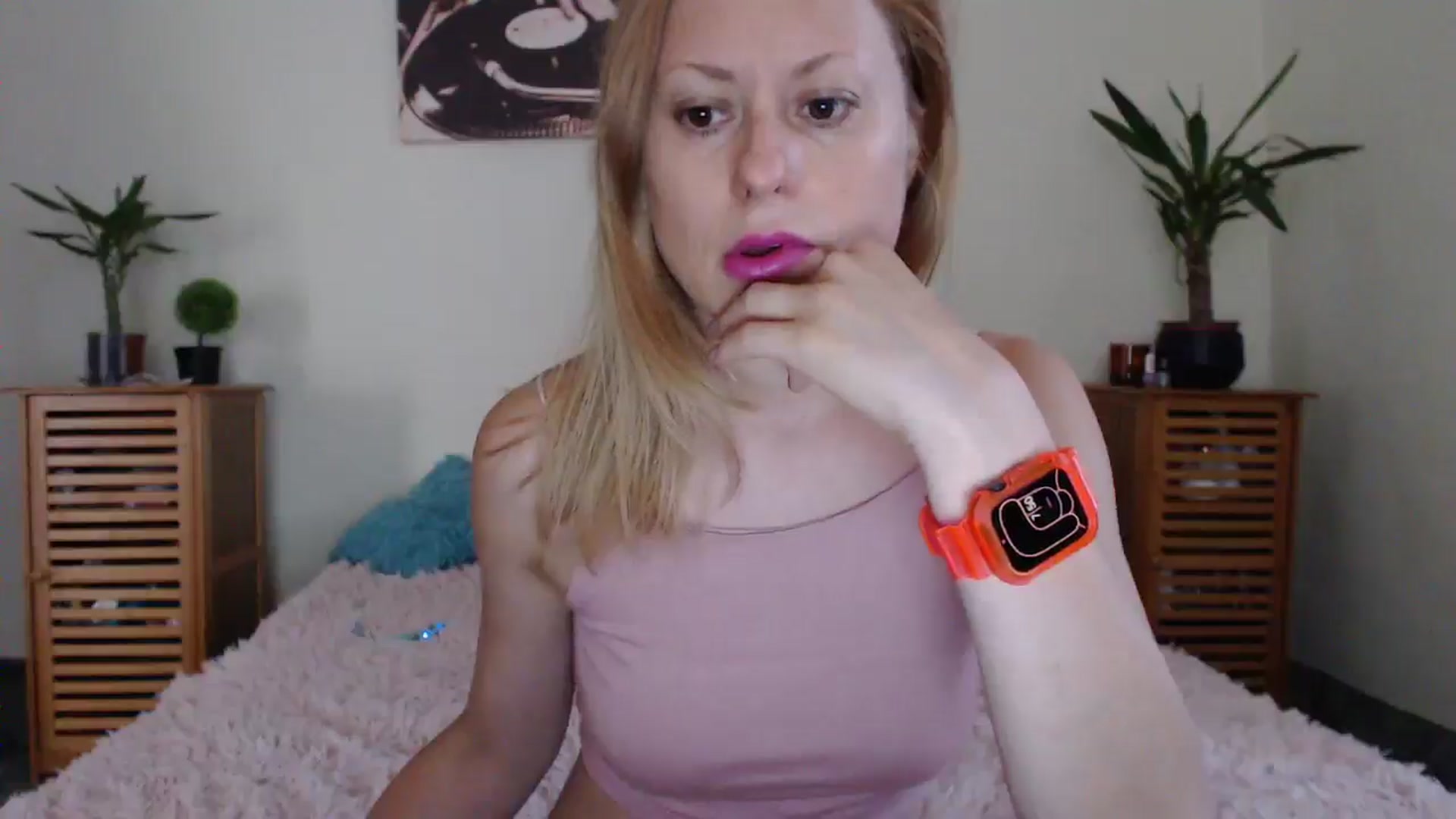 Gallery image thumbnail from Aiko111's myfreecams stream on, 08/06/2025, 17:22 image 5 of 20