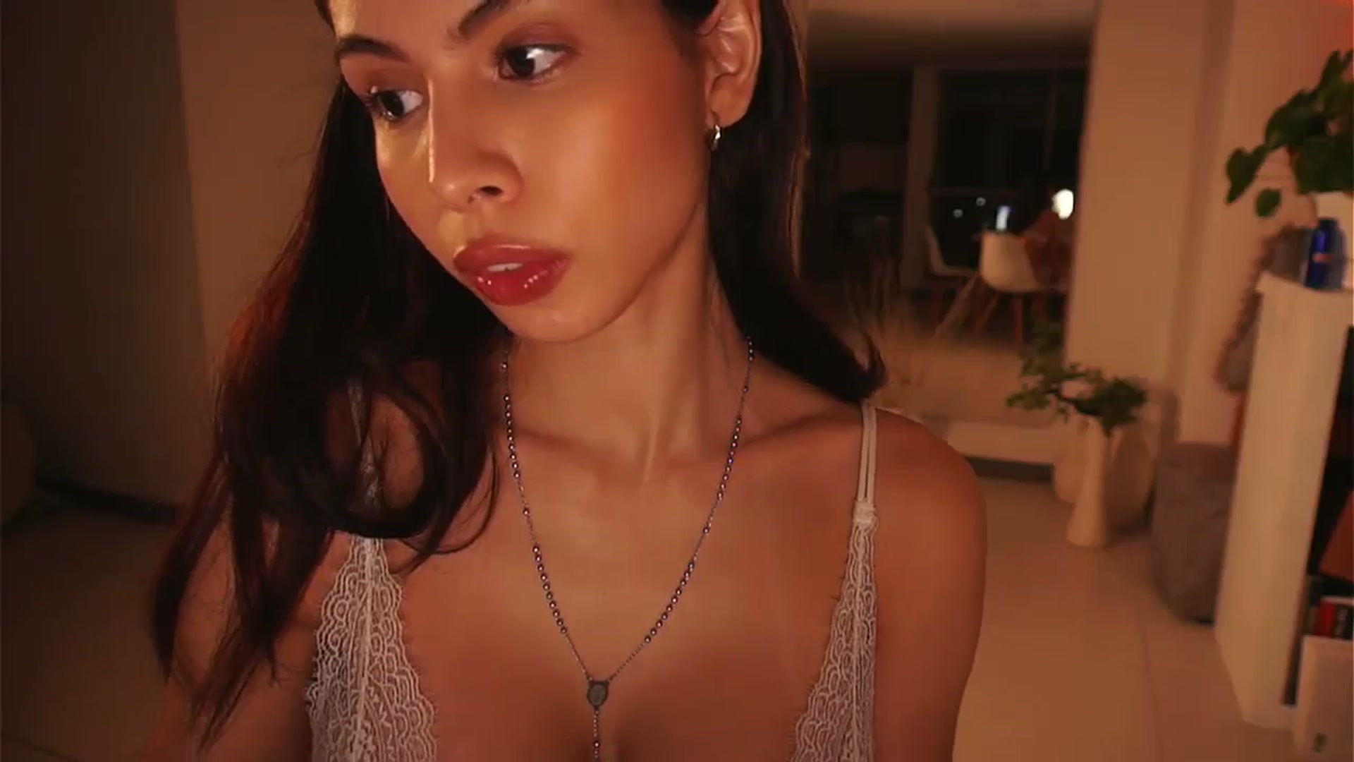 Gallery image thumbnail from Aila_'s myfreecams stream on, 01/06/2025, 03:34 image 18 of 20