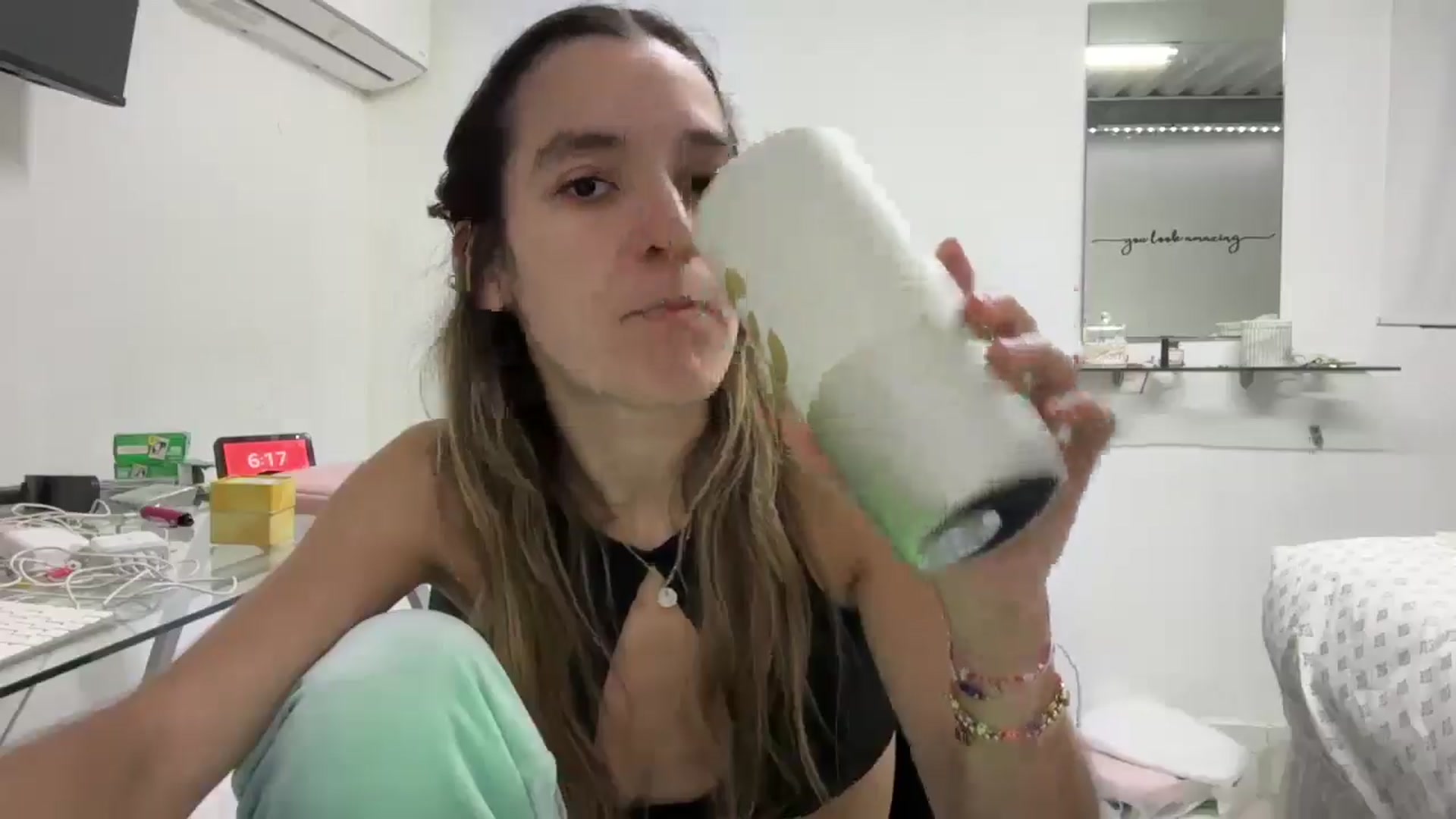 Gallery image thumbnail from AileBun's myfreecams stream on, 12/31/2025, 10:52 image 14 of 20