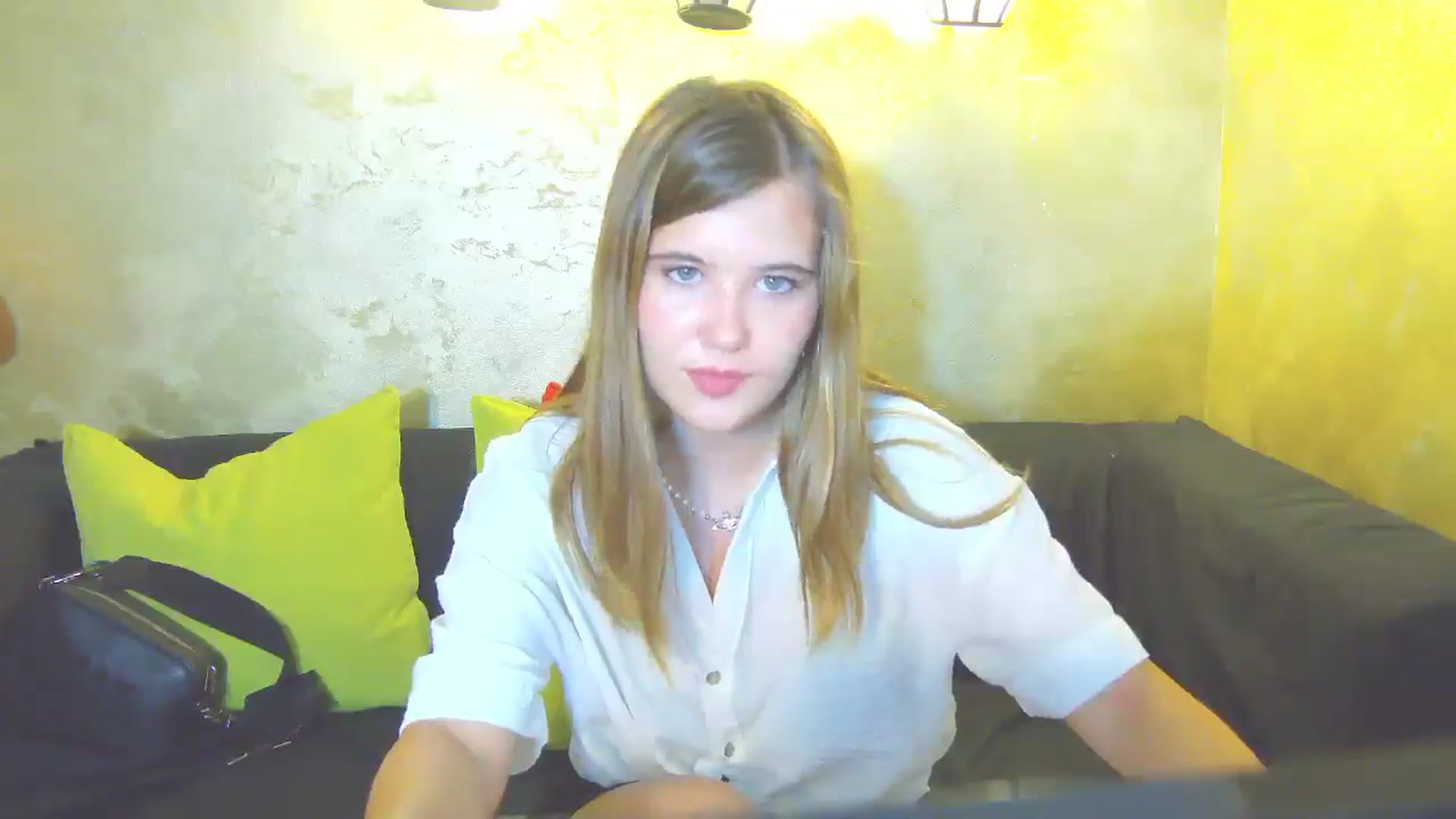 Gallery image thumbnail from Aileenaa's myfreecams stream on, 08/18/2025, 16:27 image 12 of 20
