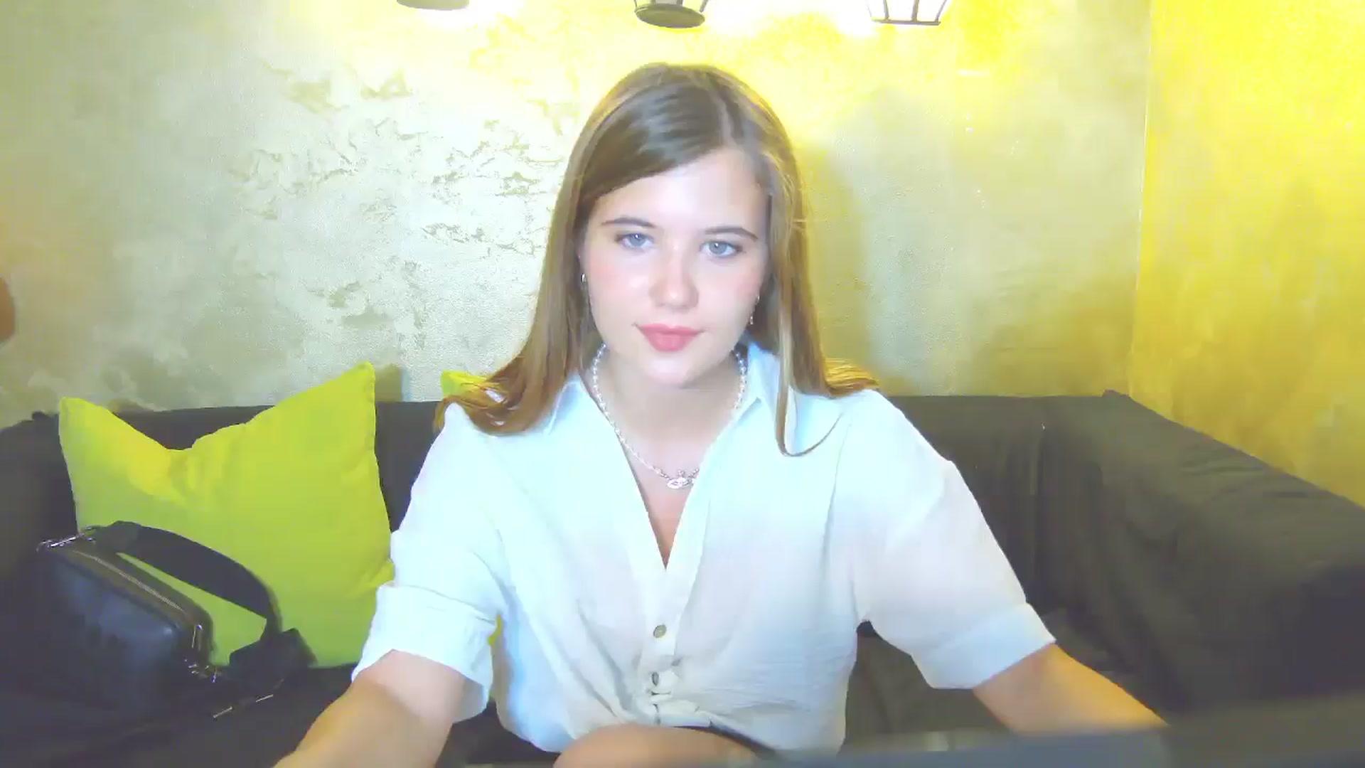 Gallery image thumbnail from Aileenaa's myfreecams stream on, 08/18/2025, 16:27 image 1 of 20