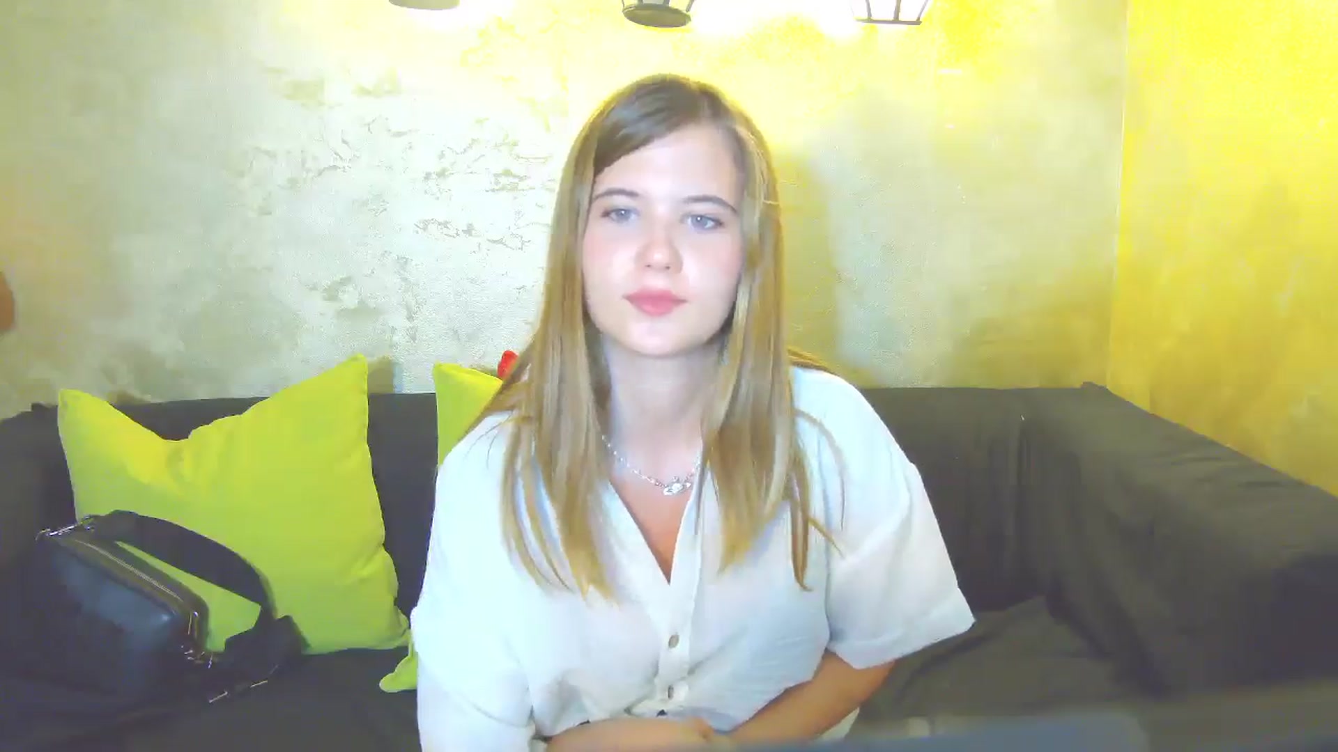 Gallery image thumbnail from Aileenaa's myfreecams stream on, 08/18/2025, 16:27 image 13 of 20