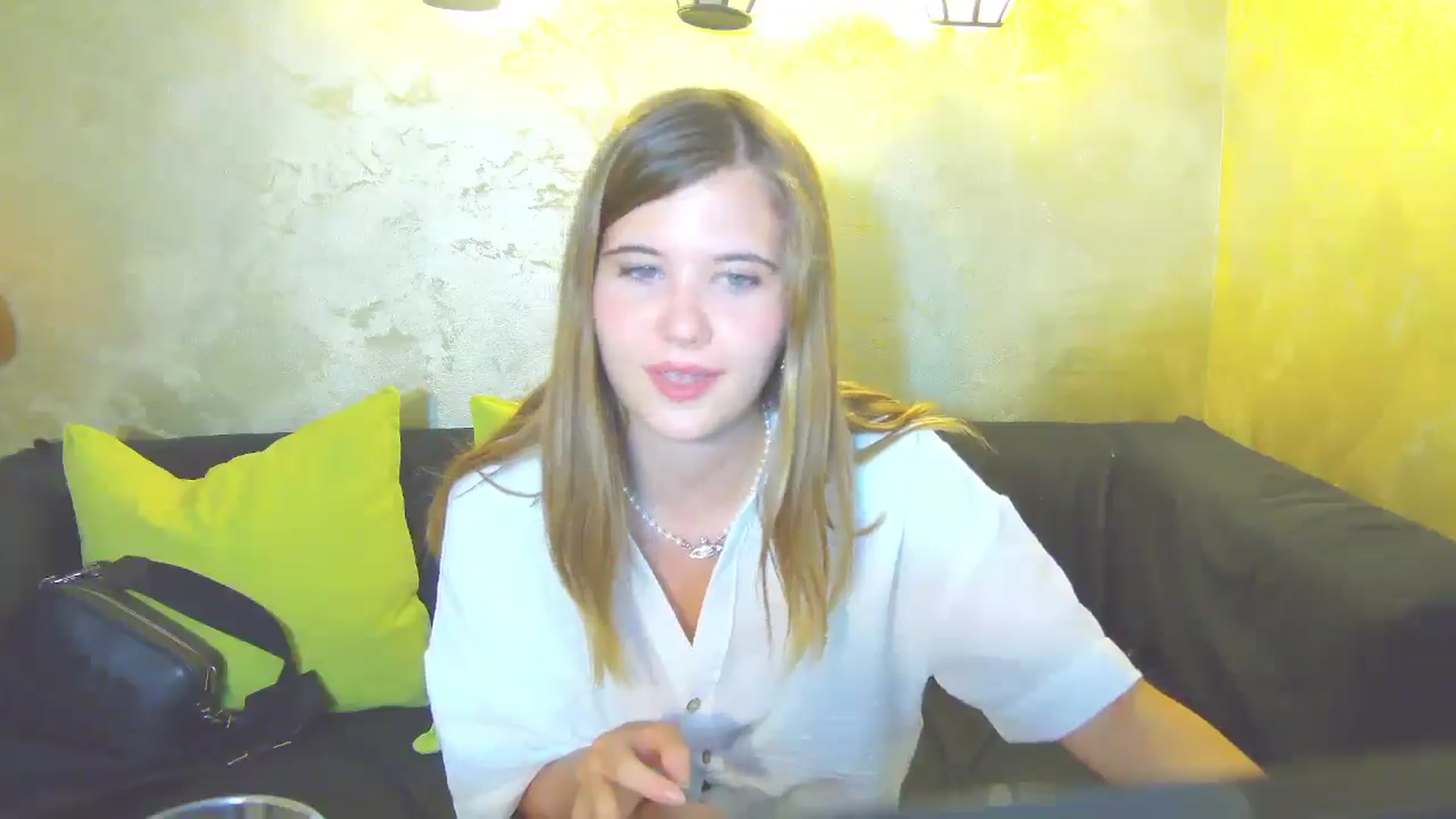 Gallery image thumbnail from Aileenaa's myfreecams stream on, 08/18/2025, 16:27 image 8 of 20