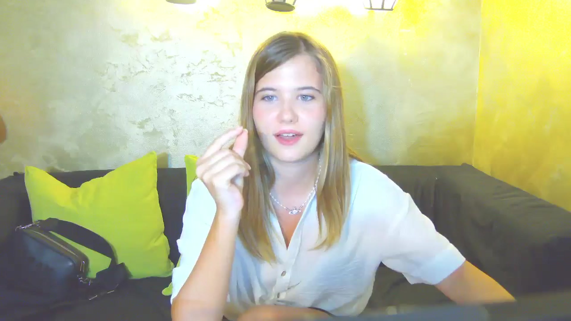 Gallery image thumbnail from Aileenaa's myfreecams stream on, 08/18/2025, 16:27 image 16 of 20