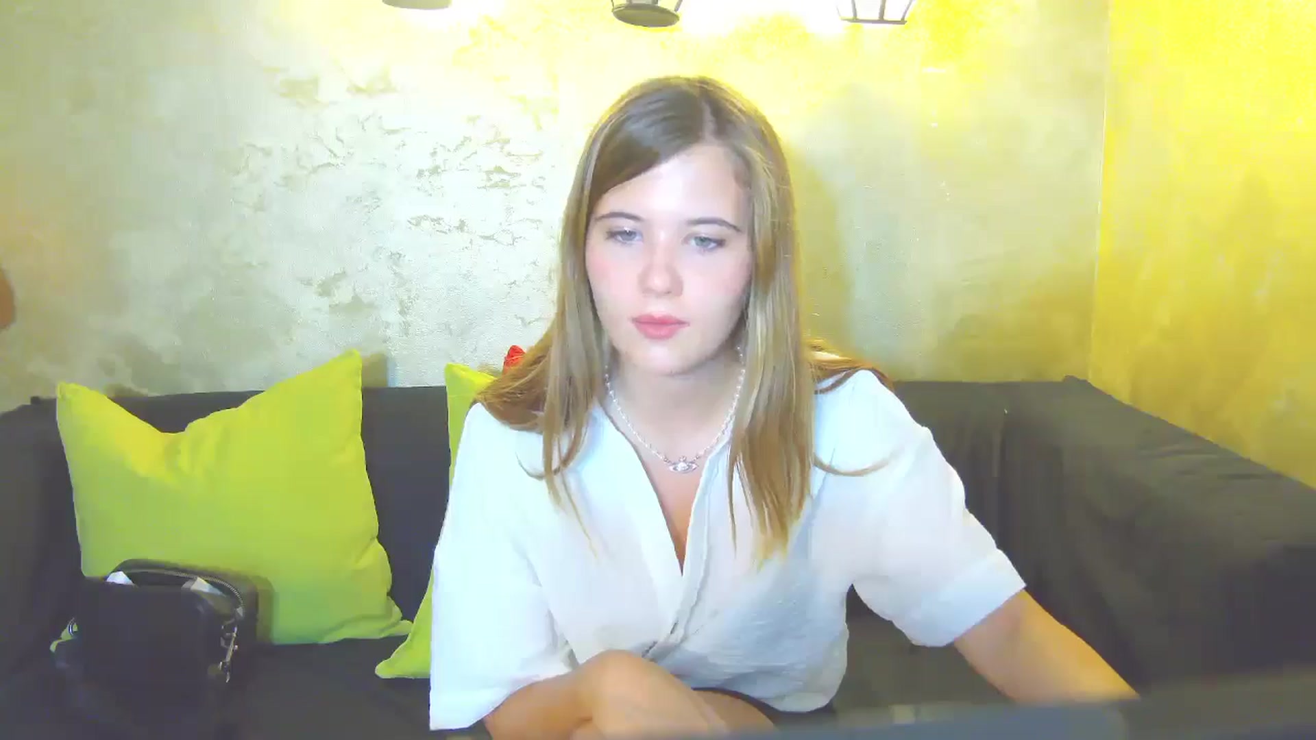 Gallery image thumbnail from Aileenaa's myfreecams stream on, 08/18/2025, 17:04 image 18 of 20