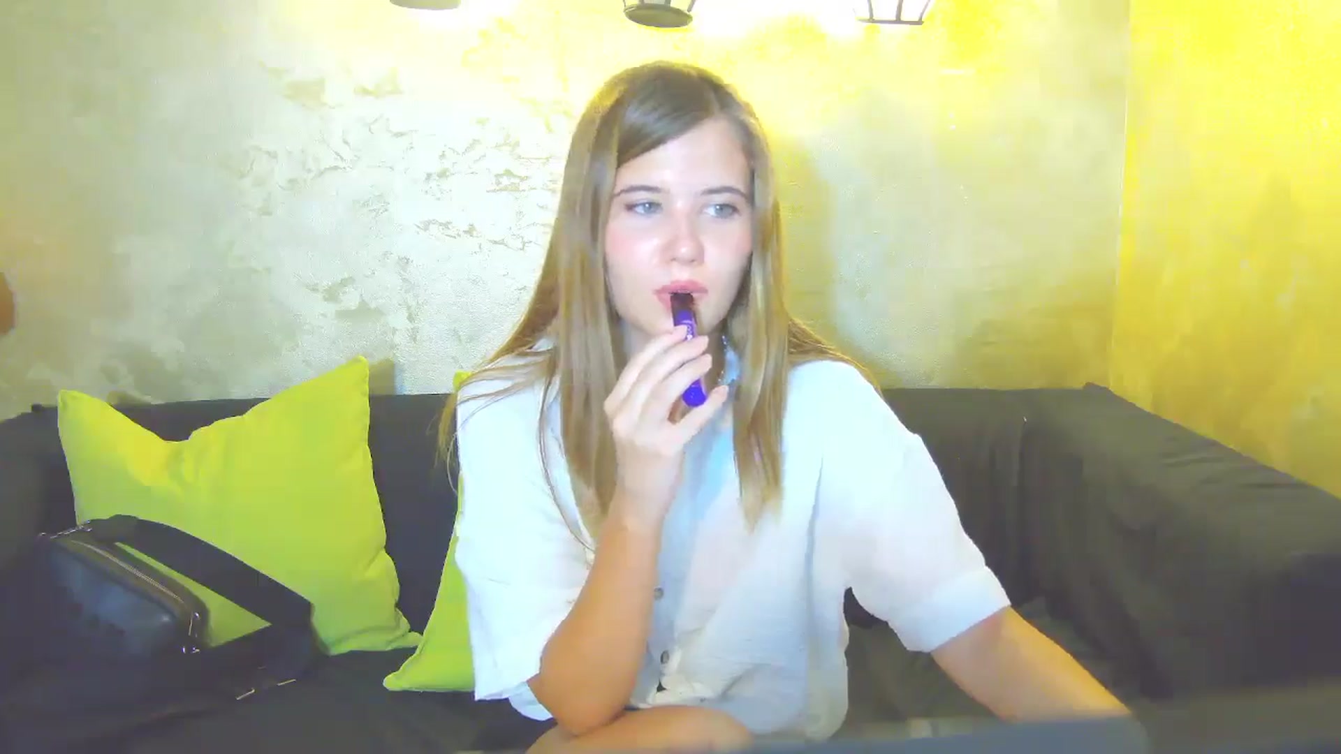 Gallery image thumbnail from Aileenaa's myfreecams stream on, 08/18/2025, 17:04 image 6 of 20