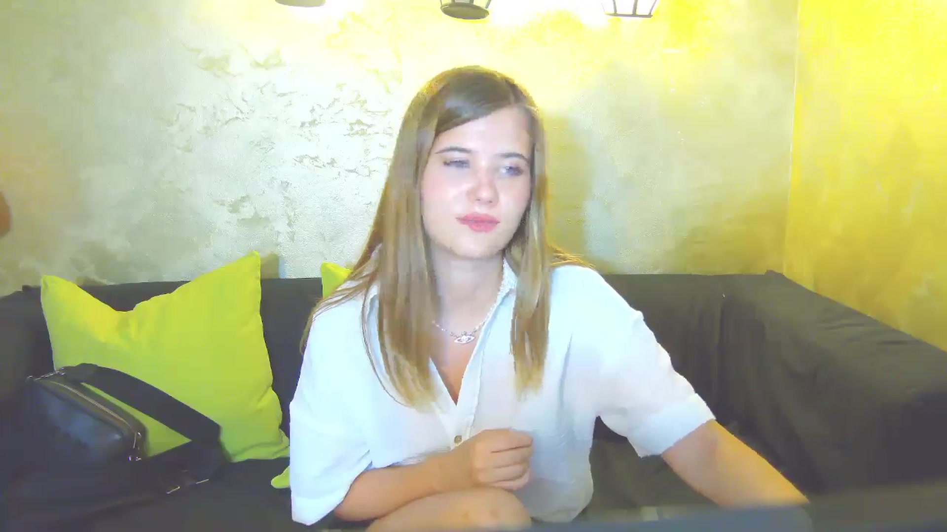 Gallery image thumbnail from Aileenaa's myfreecams stream on, 08/18/2025, 17:04 image 5 of 20