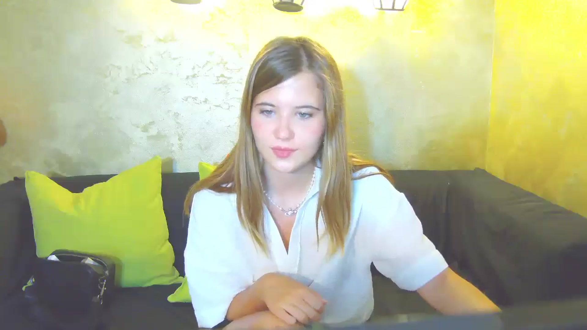Gallery image thumbnail from Aileenaa's myfreecams stream on, 08/18/2025, 17:04 image 19 of 20