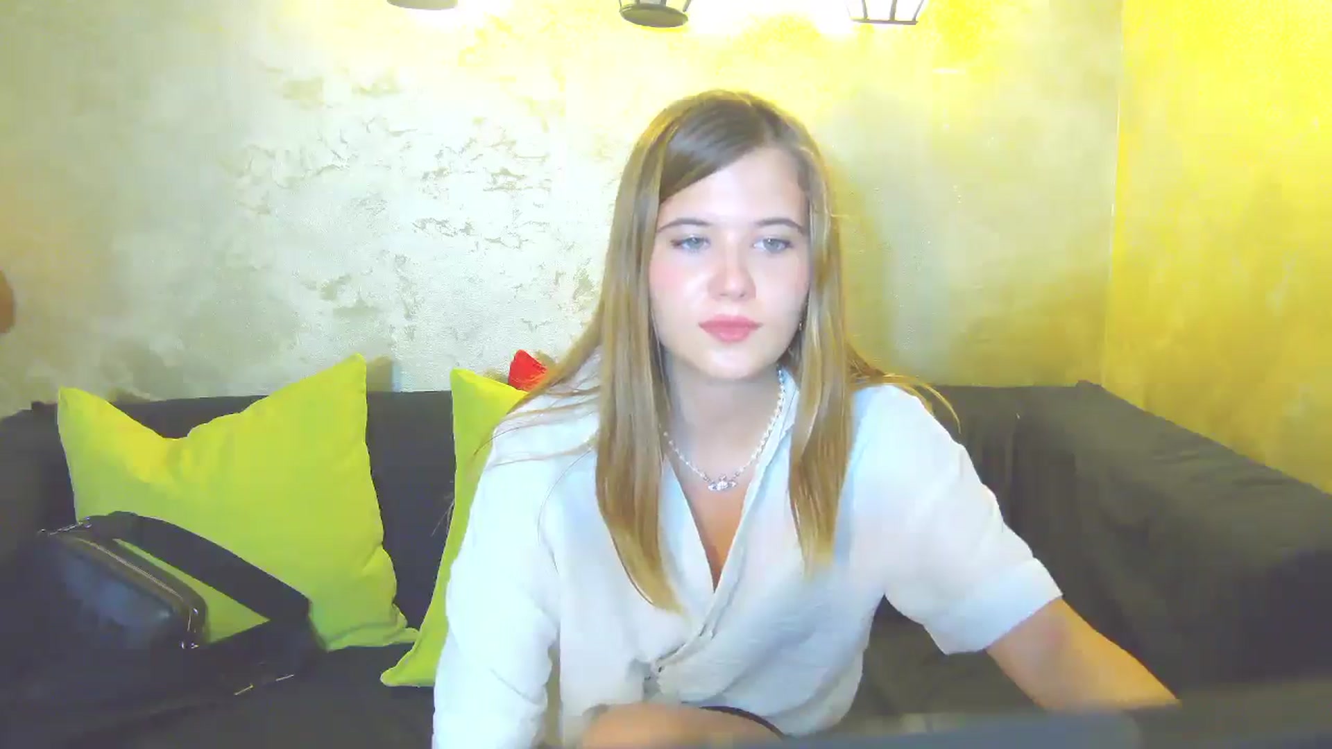 Gallery image thumbnail from Aileenaa's myfreecams stream on, 08/18/2025, 17:04 image 9 of 20