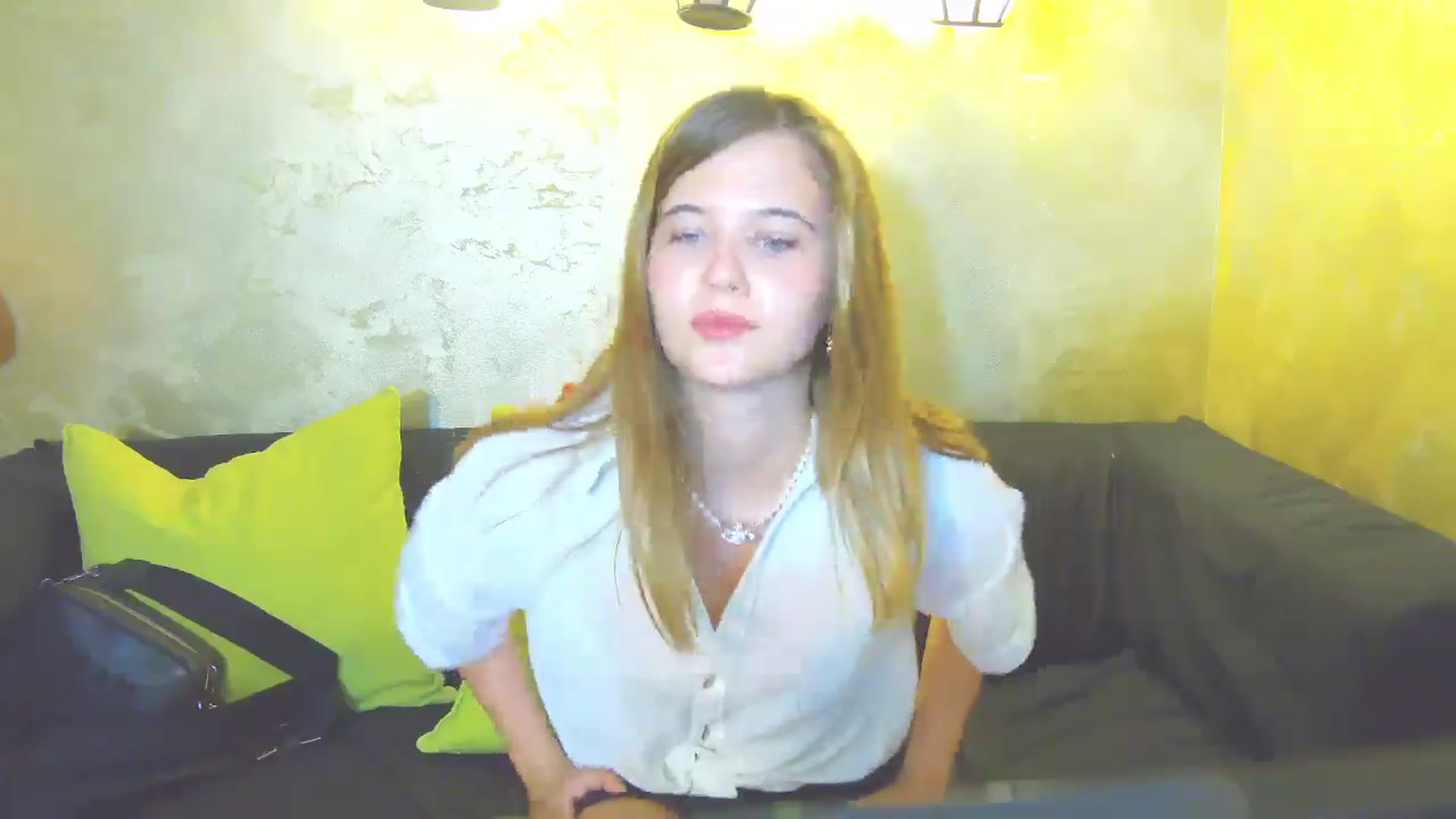 Gallery image thumbnail from Aileenaa's myfreecams stream on, 08/18/2025, 17:04 image 12 of 20
