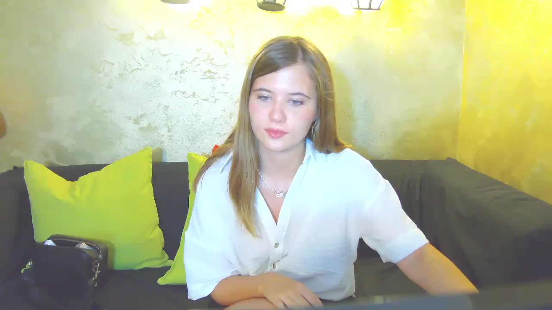 Gallery image thumbnail from Aileenaa's myfreecams stream on, 08/18/2025, 17:30 image 8 of 20