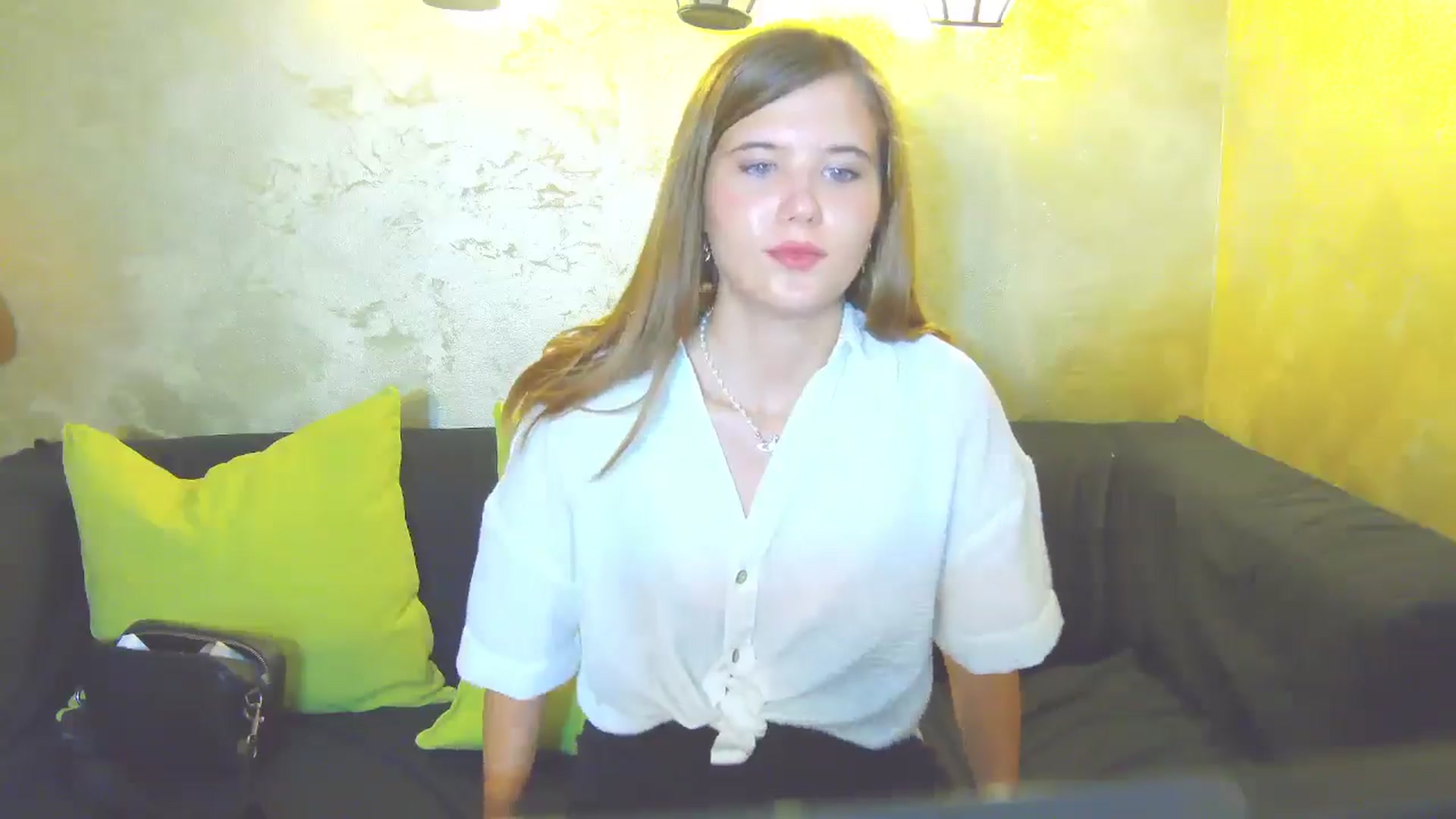 Gallery image thumbnail from Aileenaa's myfreecams stream on, 08/18/2025, 17:30 image 16 of 20