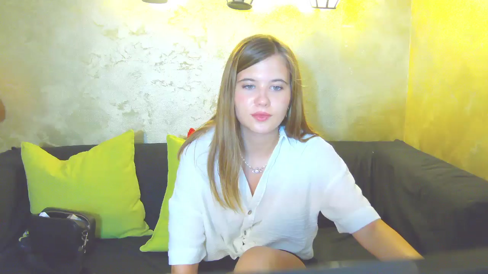 Gallery image thumbnail from Aileenaa's myfreecams stream on, 08/18/2025, 17:30 image 15 of 20