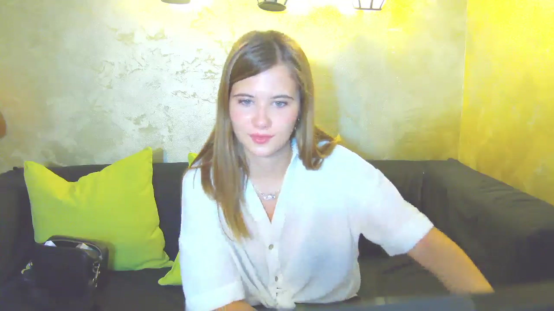 Gallery image thumbnail from Aileenaa's myfreecams stream on, 08/18/2025, 17:30 image 3 of 20