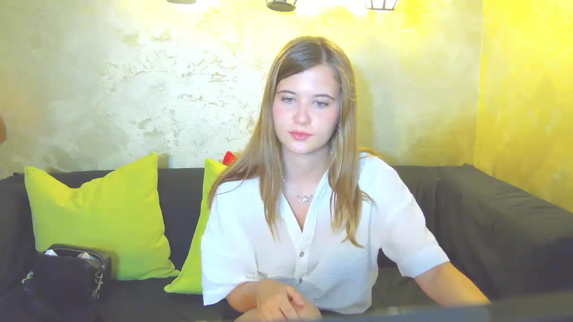 Gallery image thumbnail from Aileenaa's myfreecams stream on, 08/18/2025, 18:08 image 2 of 20
