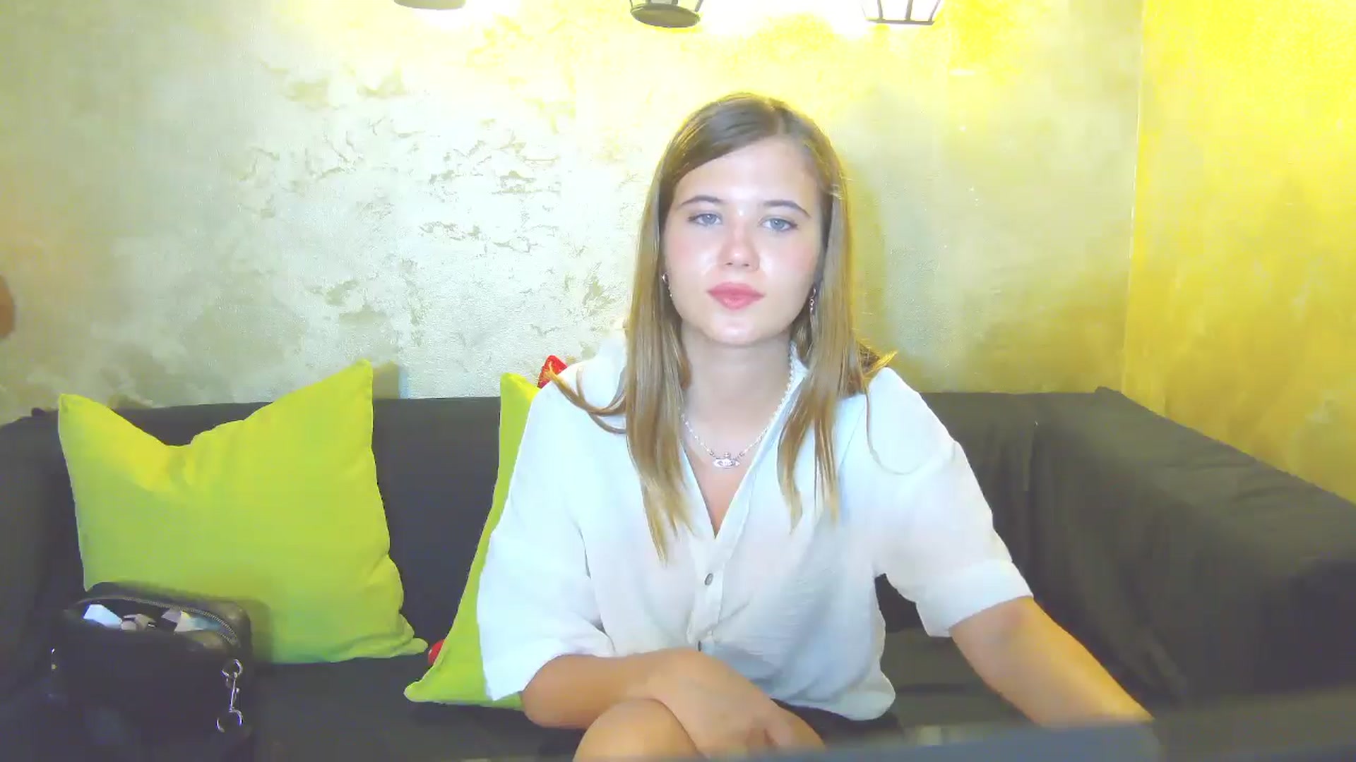 Gallery image thumbnail from Aileenaa's myfreecams stream on, 08/18/2025, 18:08 image 10 of 20