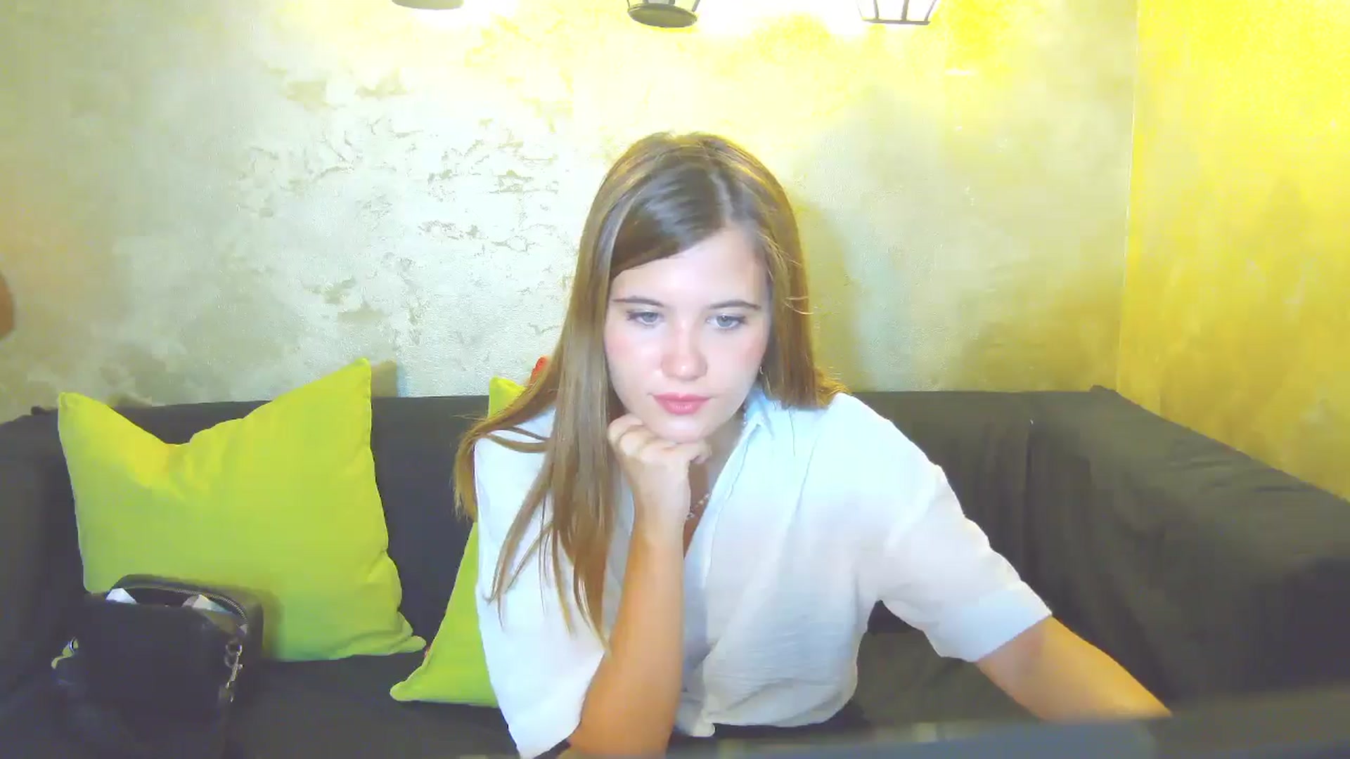 Gallery image thumbnail from Aileenaa's myfreecams stream on, 08/18/2025, 18:08 image 4 of 20