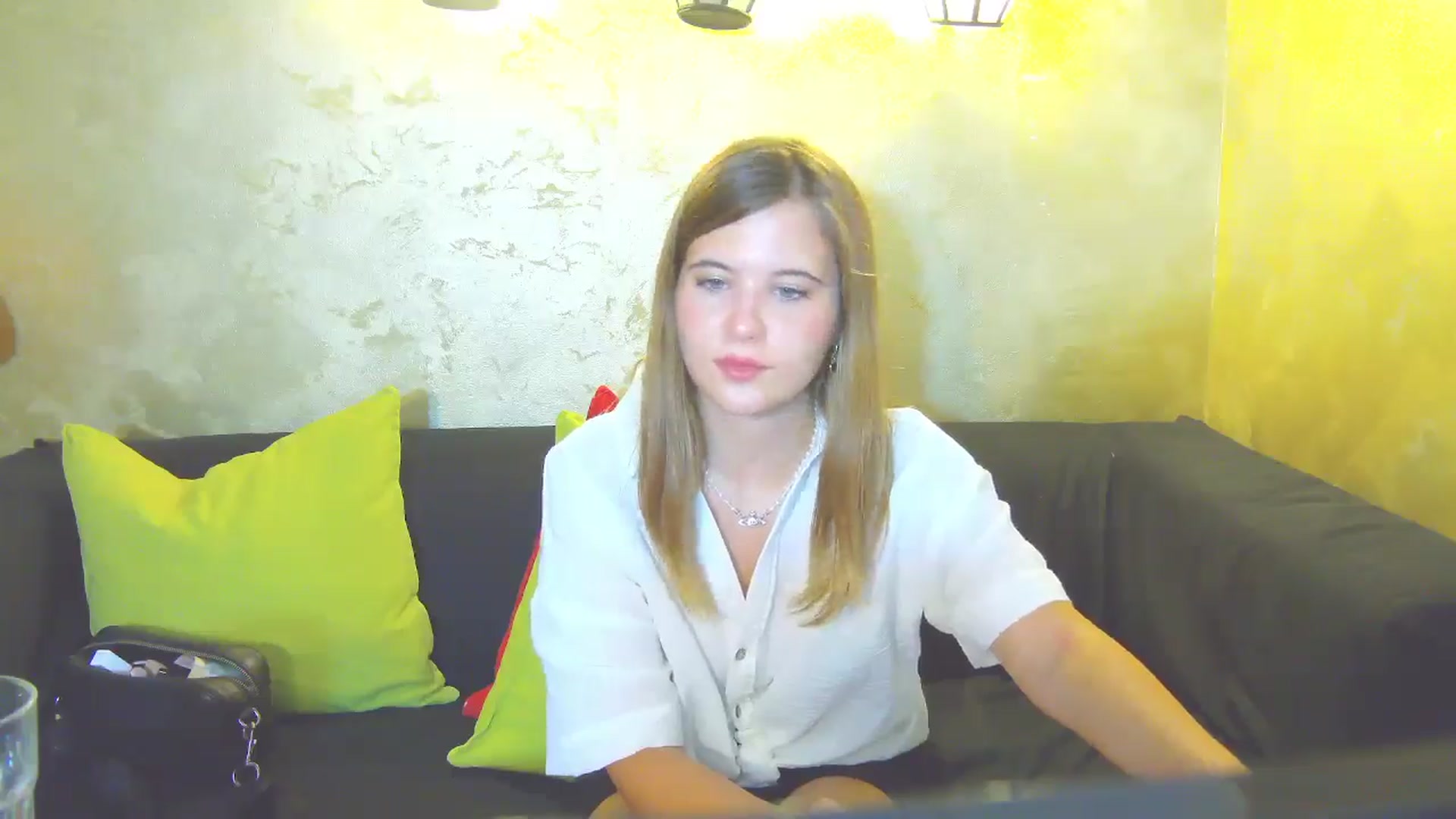 Gallery image thumbnail from Aileenaa's myfreecams stream on, 08/18/2025, 18:08 image 19 of 20