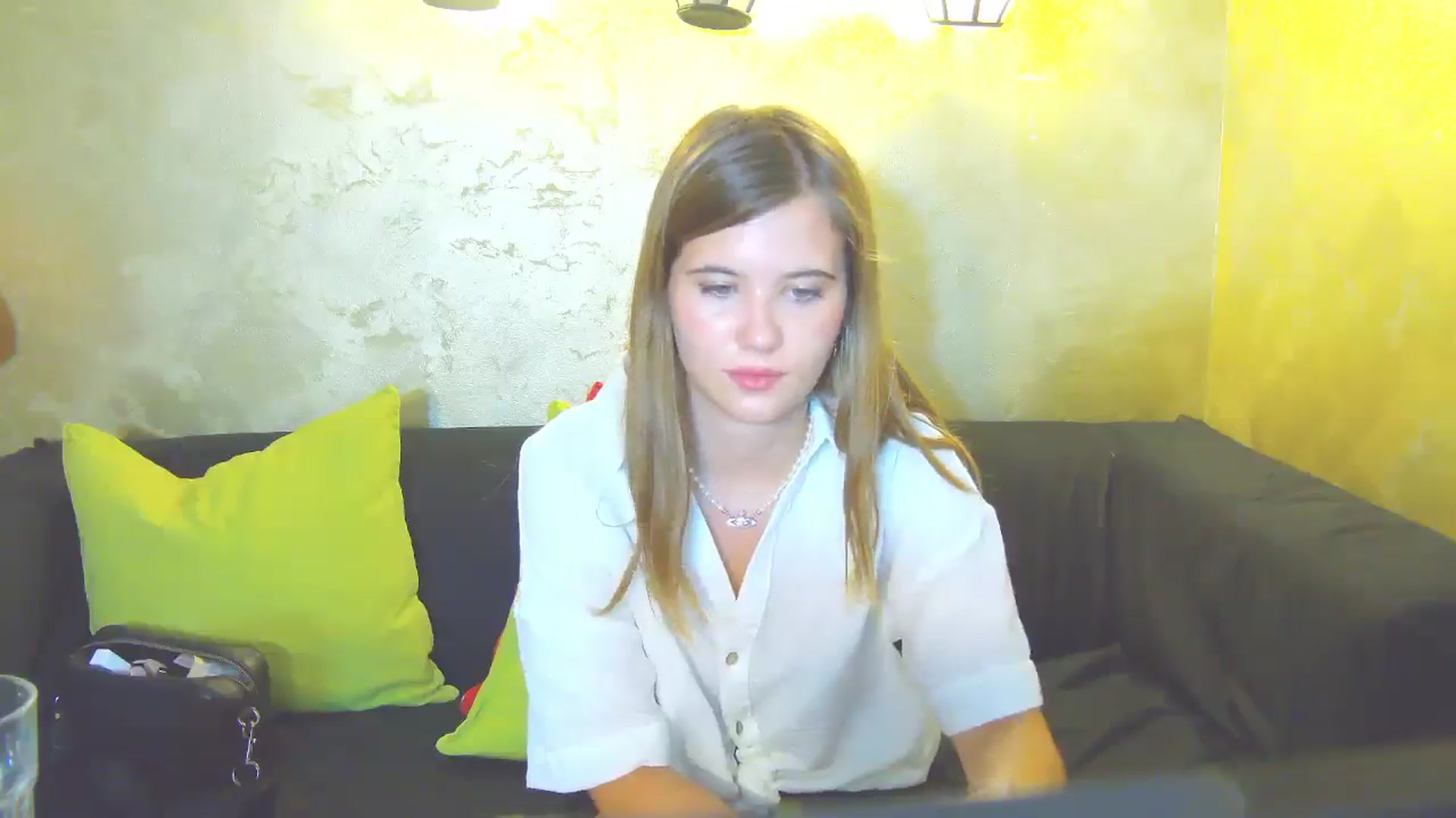 Gallery image thumbnail from Aileenaa's myfreecams stream on, 08/18/2025, 18:08 image 16 of 20
