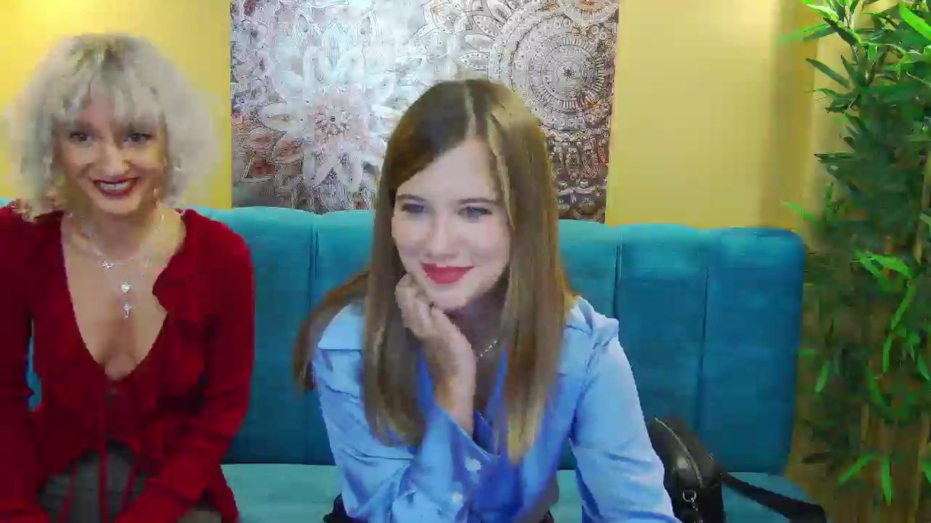 Gallery image thumbnail from Aileenaa's myfreecams stream on, 08/24/2025, 16:51 image 5 of 20