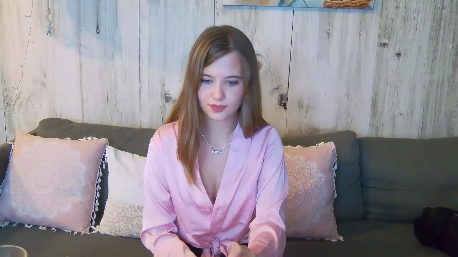 Gallery image thumbnail from Aileenaa's myfreecams stream on, 08/28/2025, 18:19 image 3 of 20