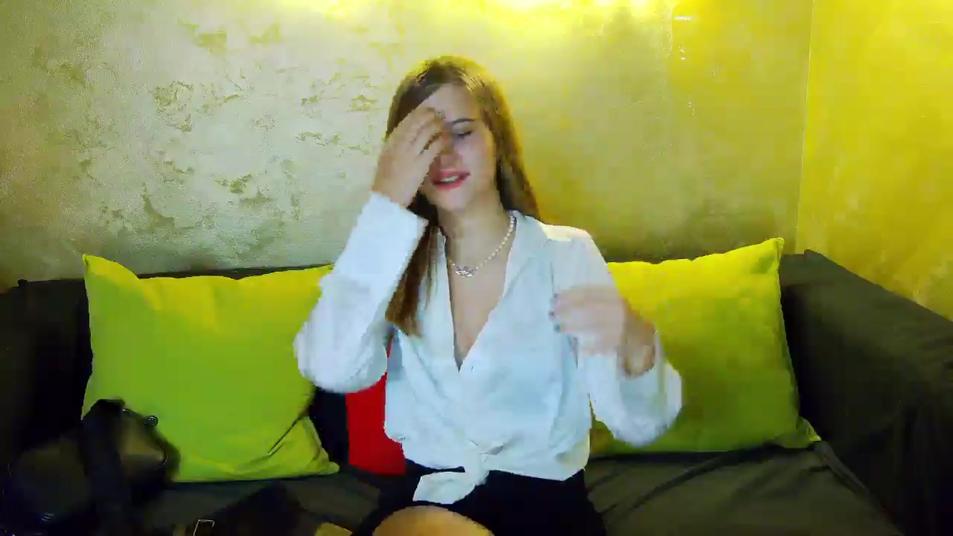 Gallery image thumbnail from Aileenaa's myfreecams stream on, 08/29/2025, 16:11 image 12 of 20