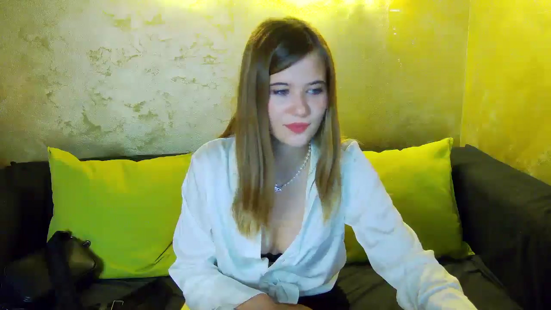 Gallery image thumbnail from Aileenaa's myfreecams stream on, 08/29/2025, 16:11 image 18 of 20