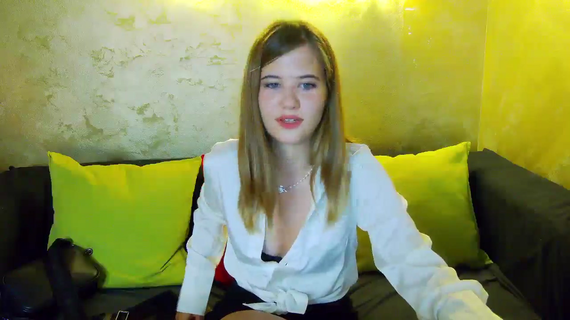 Gallery image thumbnail from Aileenaa's myfreecams stream on, 08/29/2025, 17:08 image 5 of 20