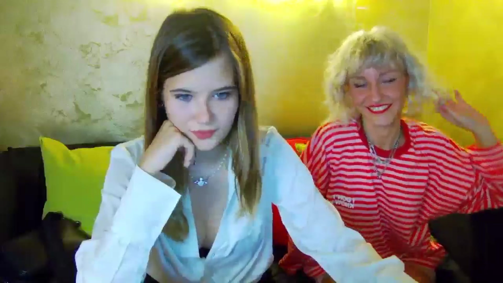 Gallery image thumbnail from Aileenaa's myfreecams stream on, 08/29/2025, 17:08 image 18 of 20