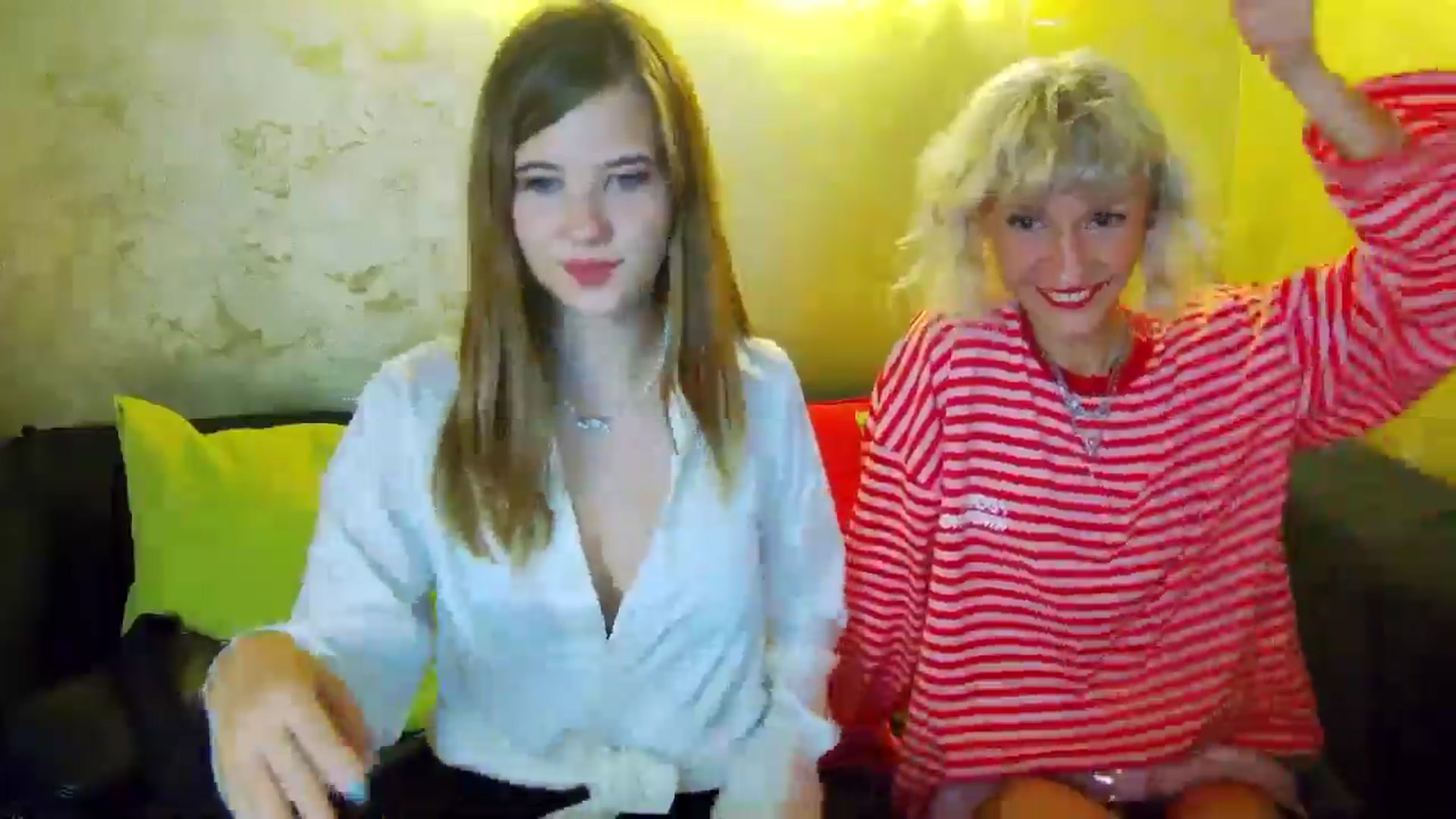 Gallery image thumbnail from Aileenaa's myfreecams stream on, 08/29/2025, 17:08 image 17 of 20