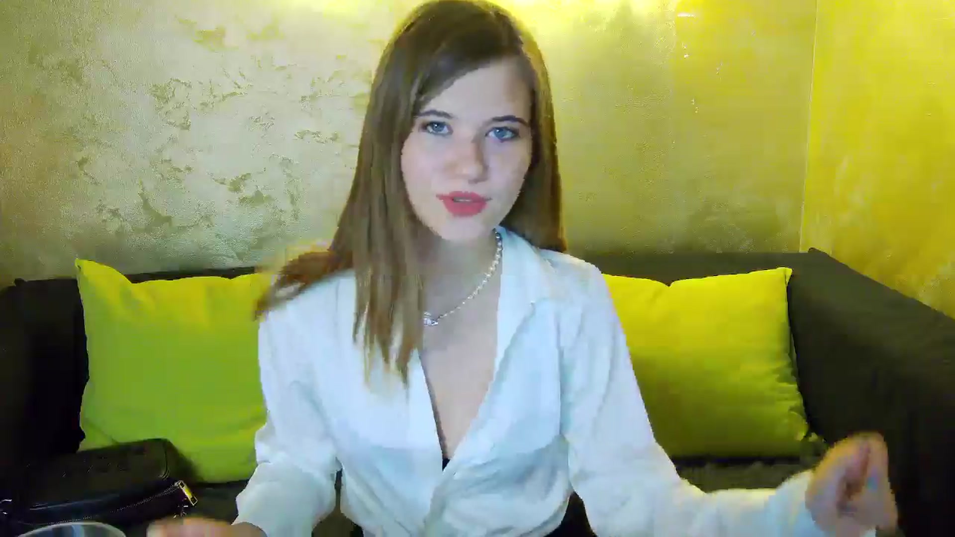 Gallery image thumbnail from Aileenaa's myfreecams stream on, 08/29/2025, 18:15 image 18 of 20