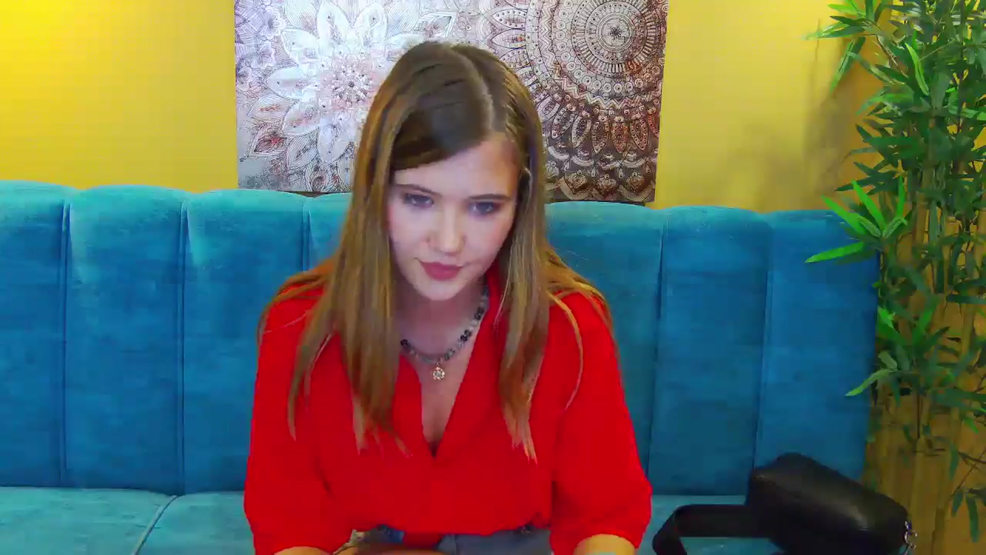Gallery image thumbnail from Aileenaa's myfreecams stream on, 08/31/2025, 14:51 image 5 of 20