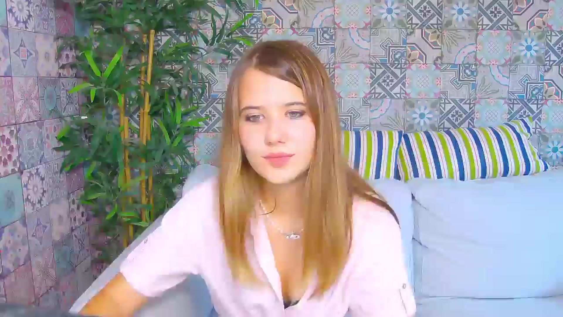 Gallery image thumbnail from Aileenaa's myfreecams stream on, 09/02/2025, 16:44 image 6 of 20