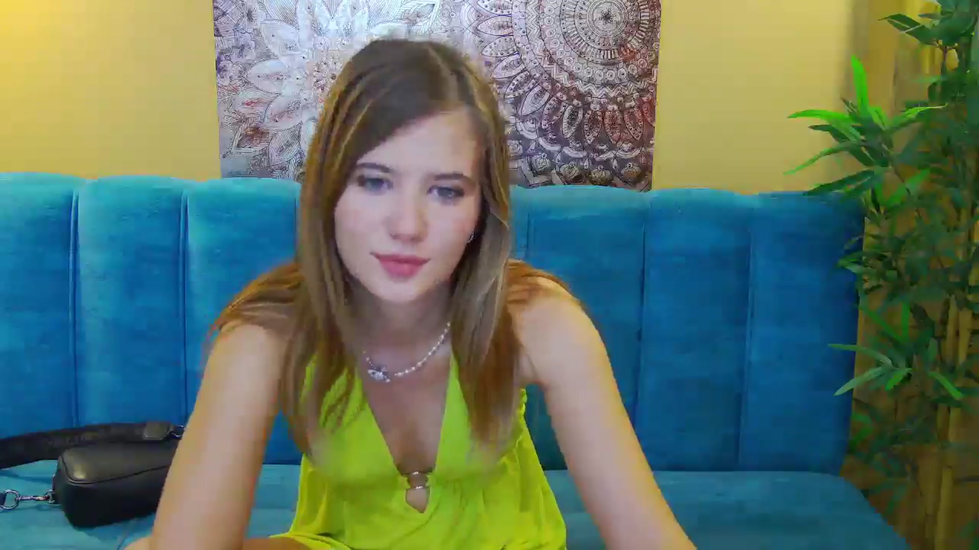 Gallery image thumbnail from Aileenaa's myfreecams stream on, 09/07/2025, 17:59 image 6 of 20