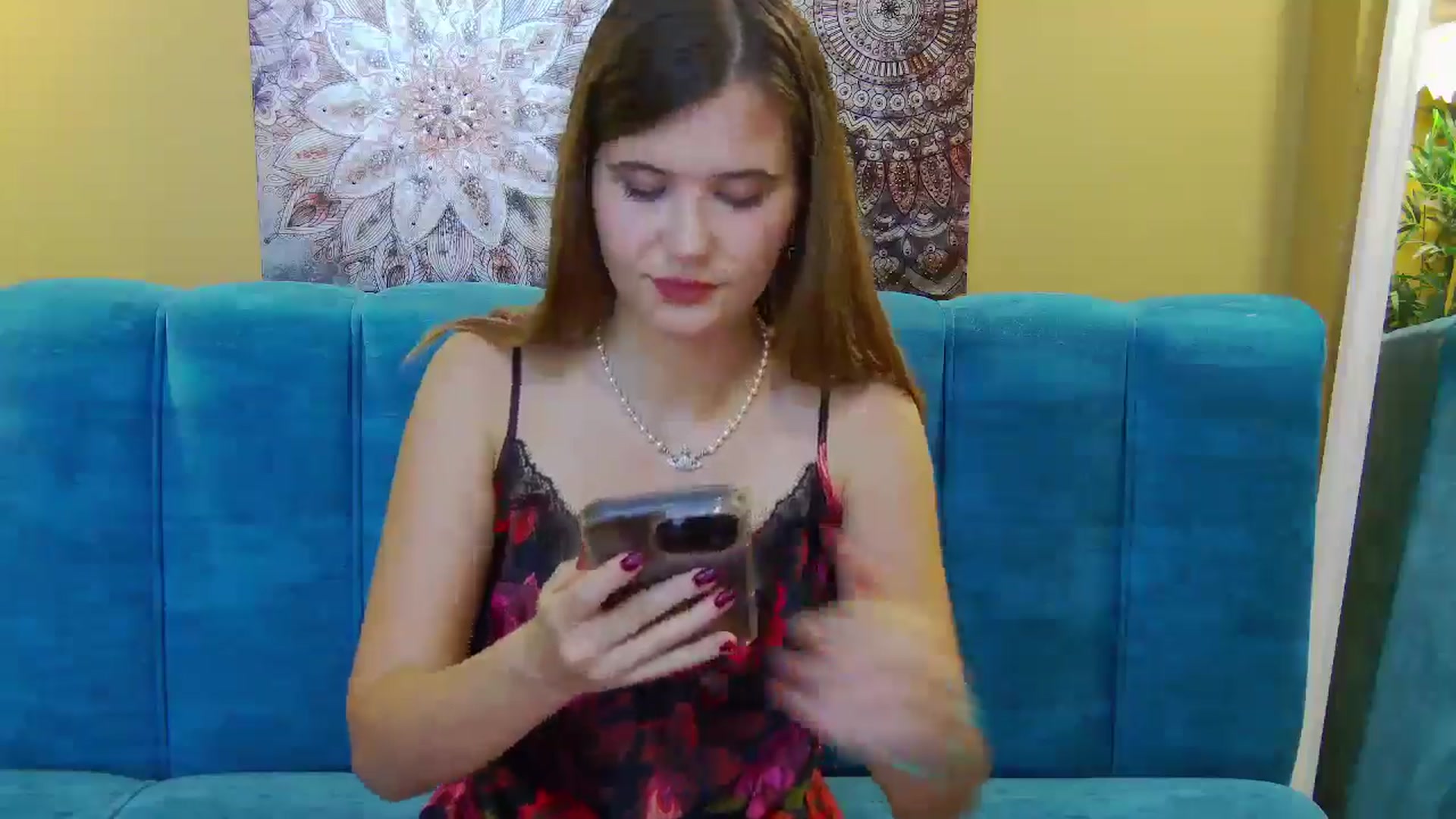 Gallery image thumbnail from Aileenaa's myfreecams stream on, 09/21/2025, 17:17 image 6 of 20