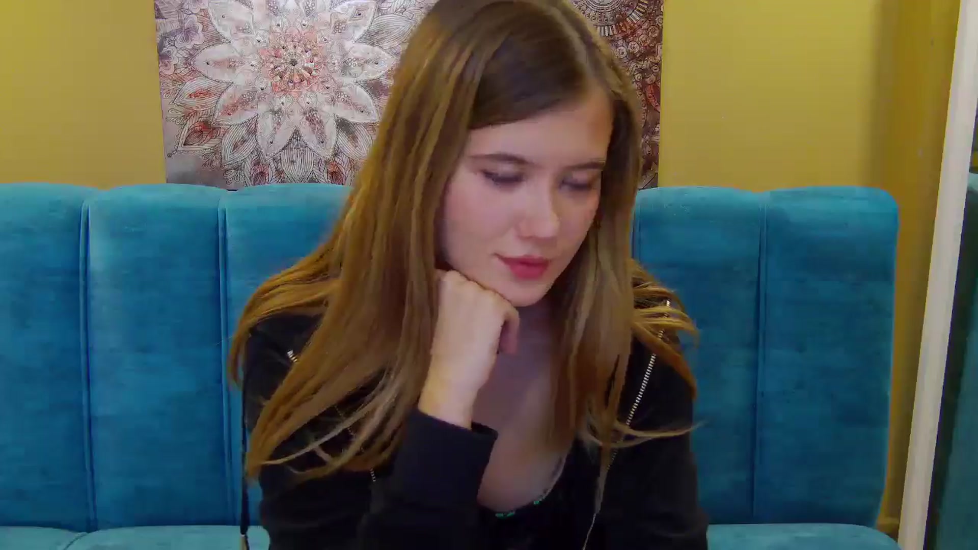 Gallery image thumbnail from Aileenaa's myfreecams stream on, 09/29/2025, 17:01 image 5 of 20