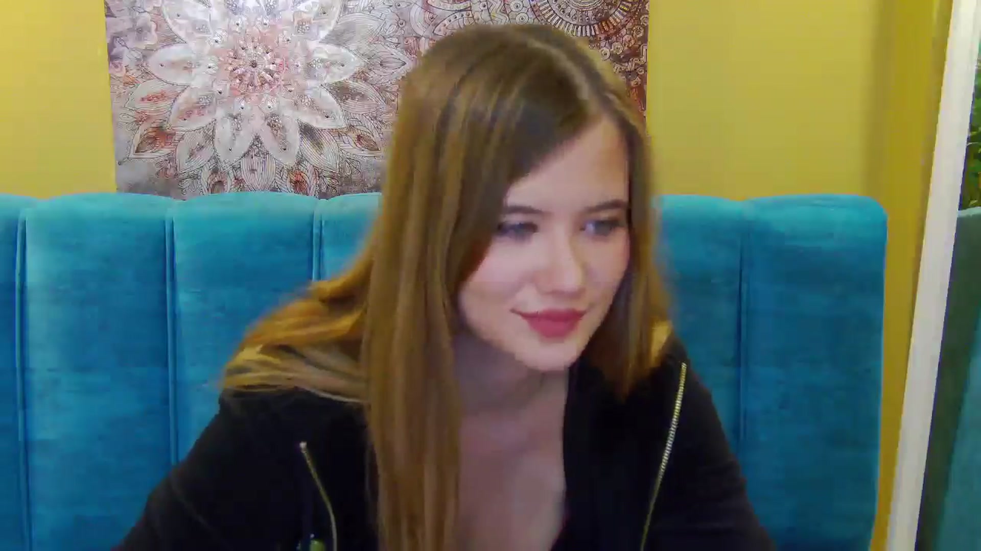 Gallery image thumbnail from Aileenaa's myfreecams stream on, 10/01/2025, 18:11 image 6 of 20