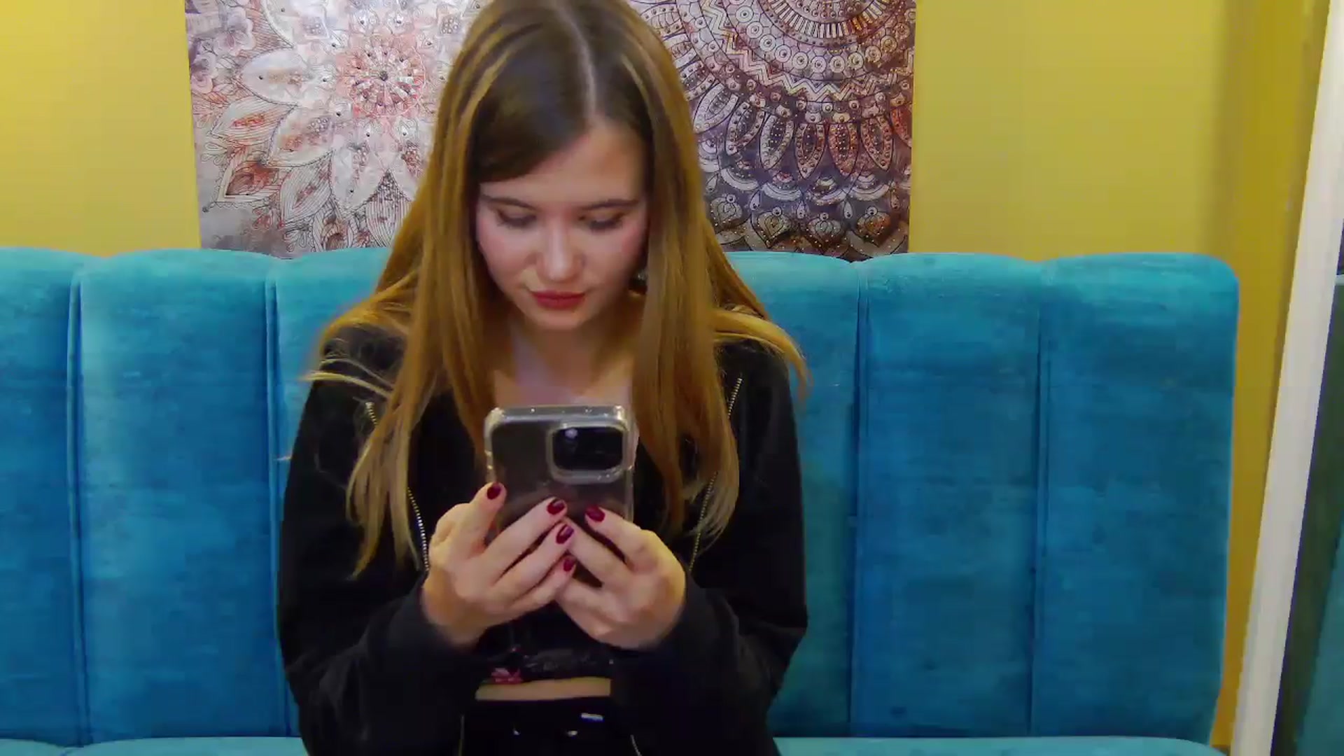 Gallery image thumbnail from Aileenaa's myfreecams stream on, 10/01/2025, 20:46 image 20 of 20